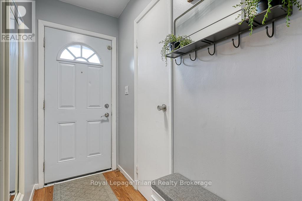 14 - 10 Dufferin Street, Norwich, Ontario  N0J 1P0 - Photo 5 - X12388561