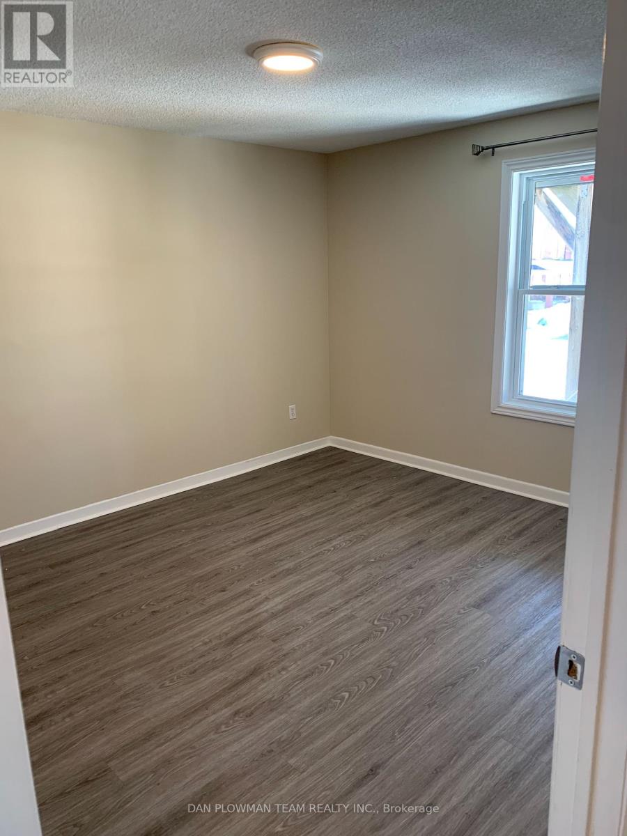 3 - 54 Ritson Road S, Oshawa, Ontario  L1H 5G9 - Photo 1 - E12388417