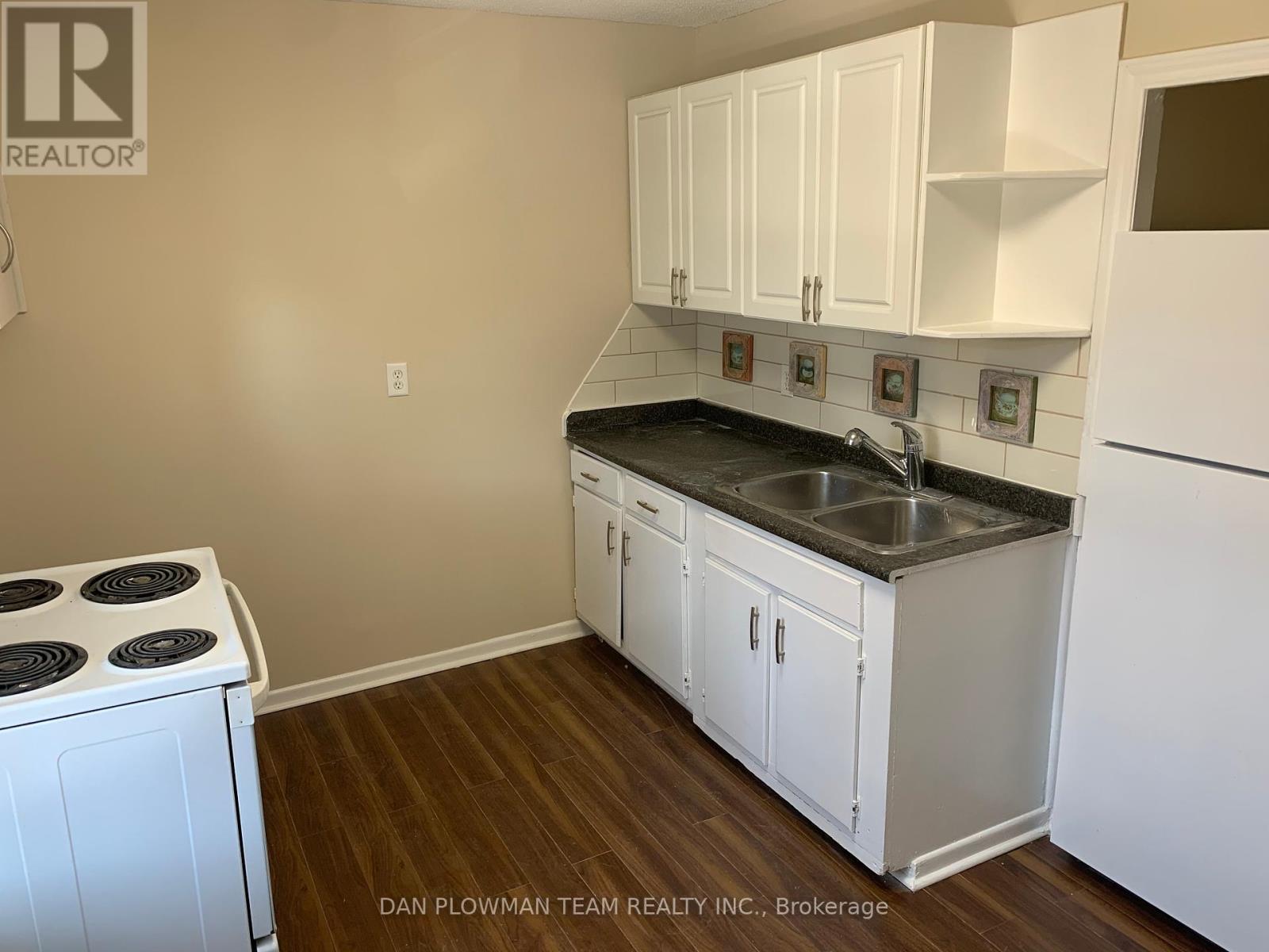 3 - 54 Ritson Road S, Oshawa, Ontario  L1H 5G9 - Photo 4 - E12388417