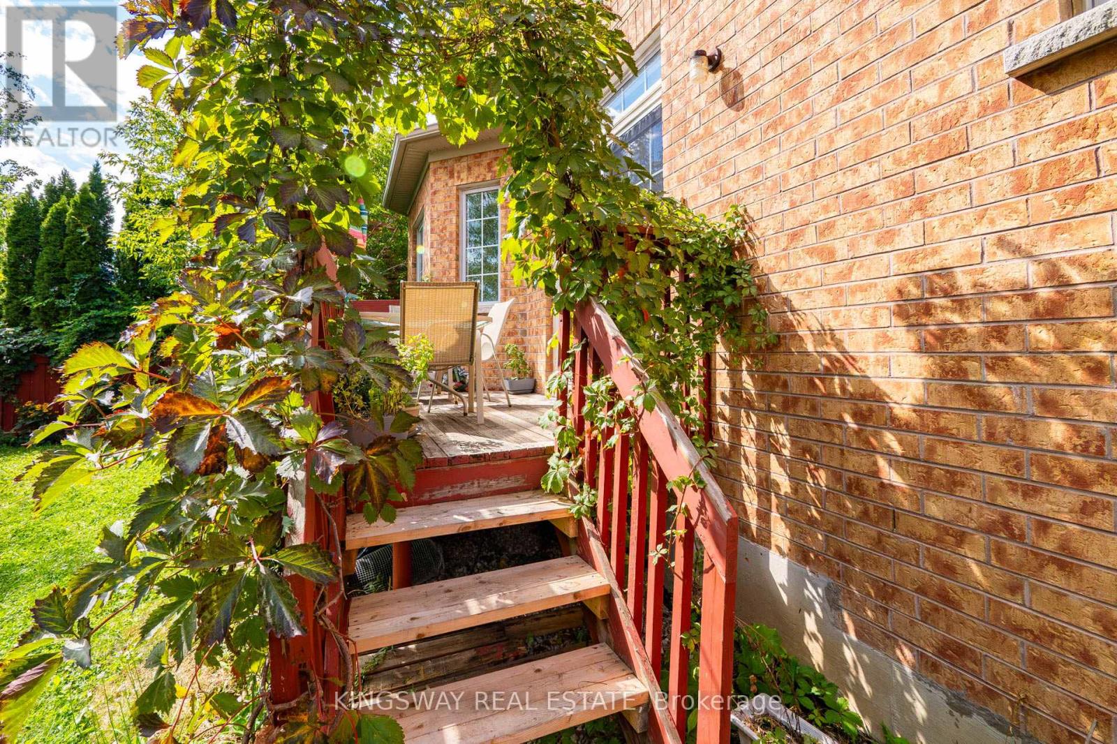 284 Holmes Crescent, Milton, Ontario  L9T 0R2 - Photo 44 - W12386799