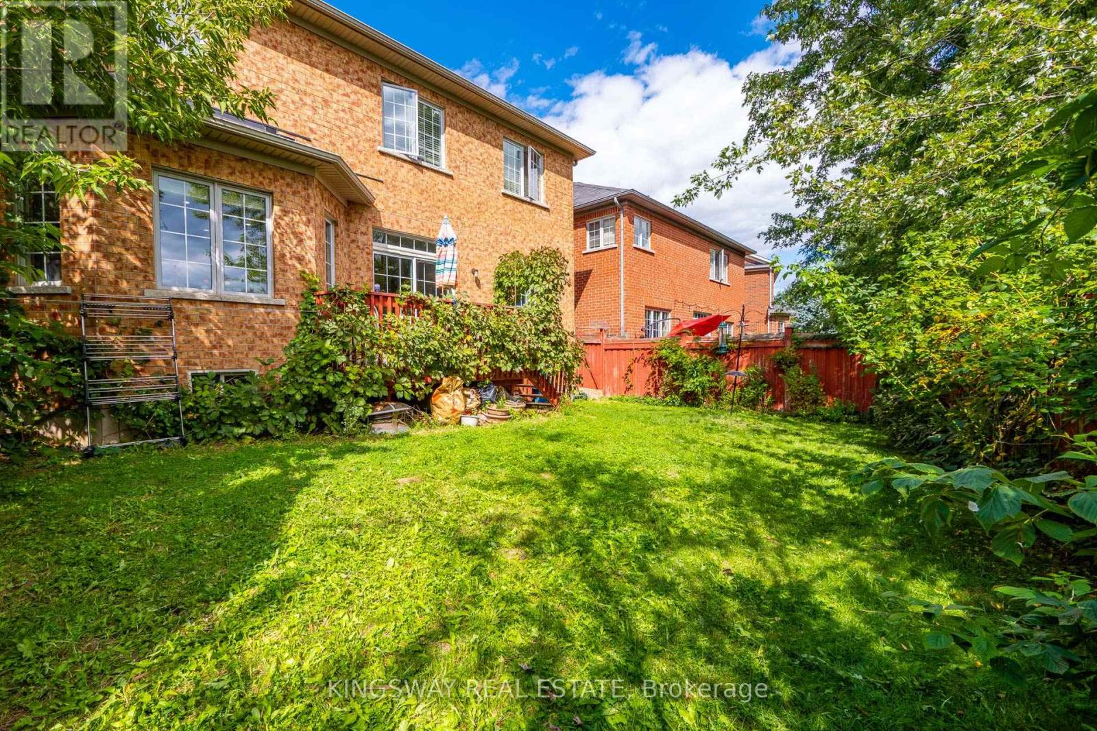 284 Holmes Crescent, Milton, Ontario  L9T 0R2 - Photo 48 - W12386799