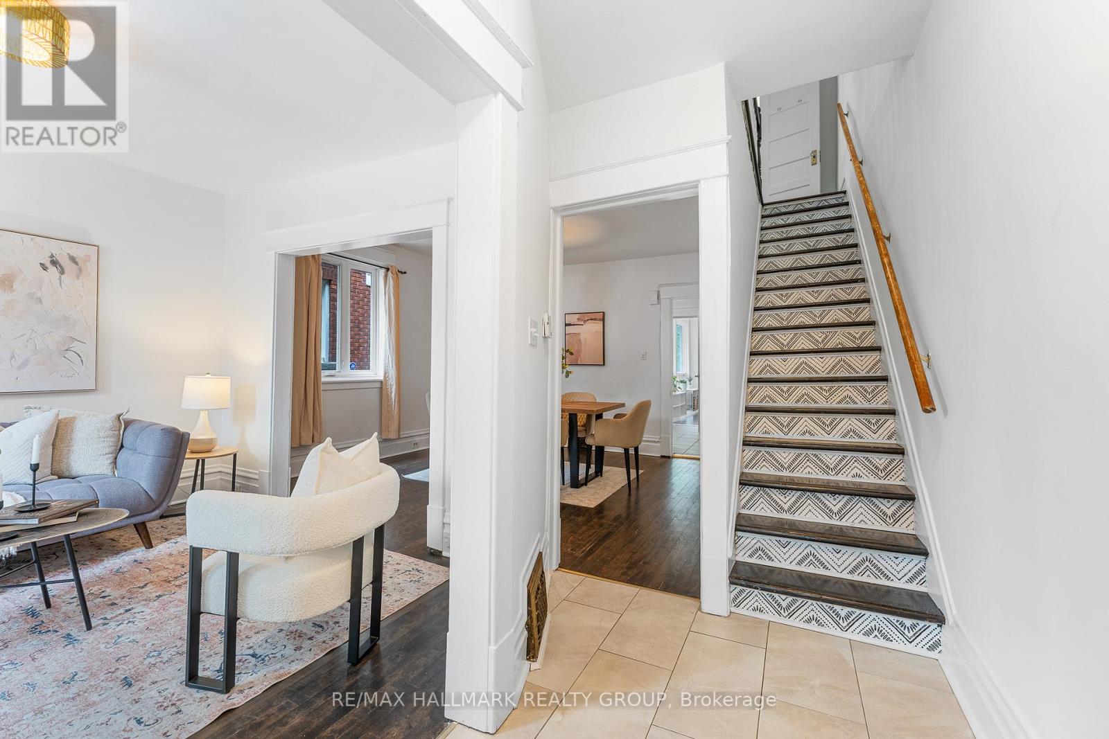 Property at 494 PARKDALE AVENUE image 4