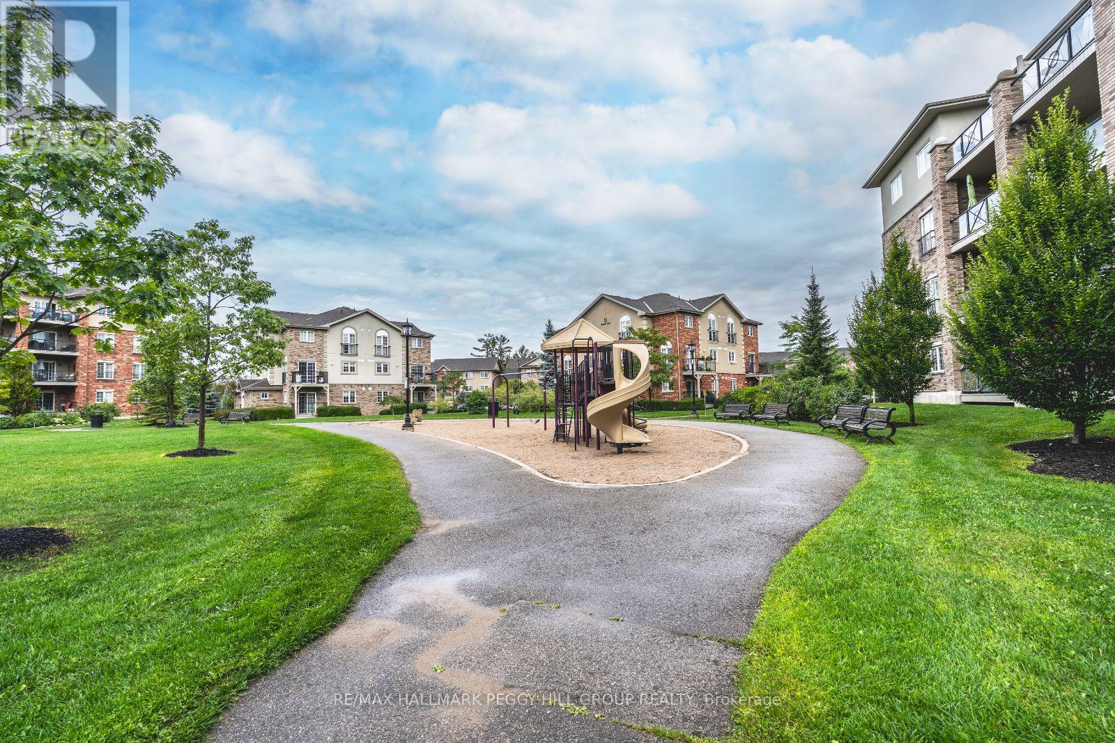 205 - 39 Ferndale Drive S, Barrie, Ontario  L4N 5T5 - Photo 13 - S12388419