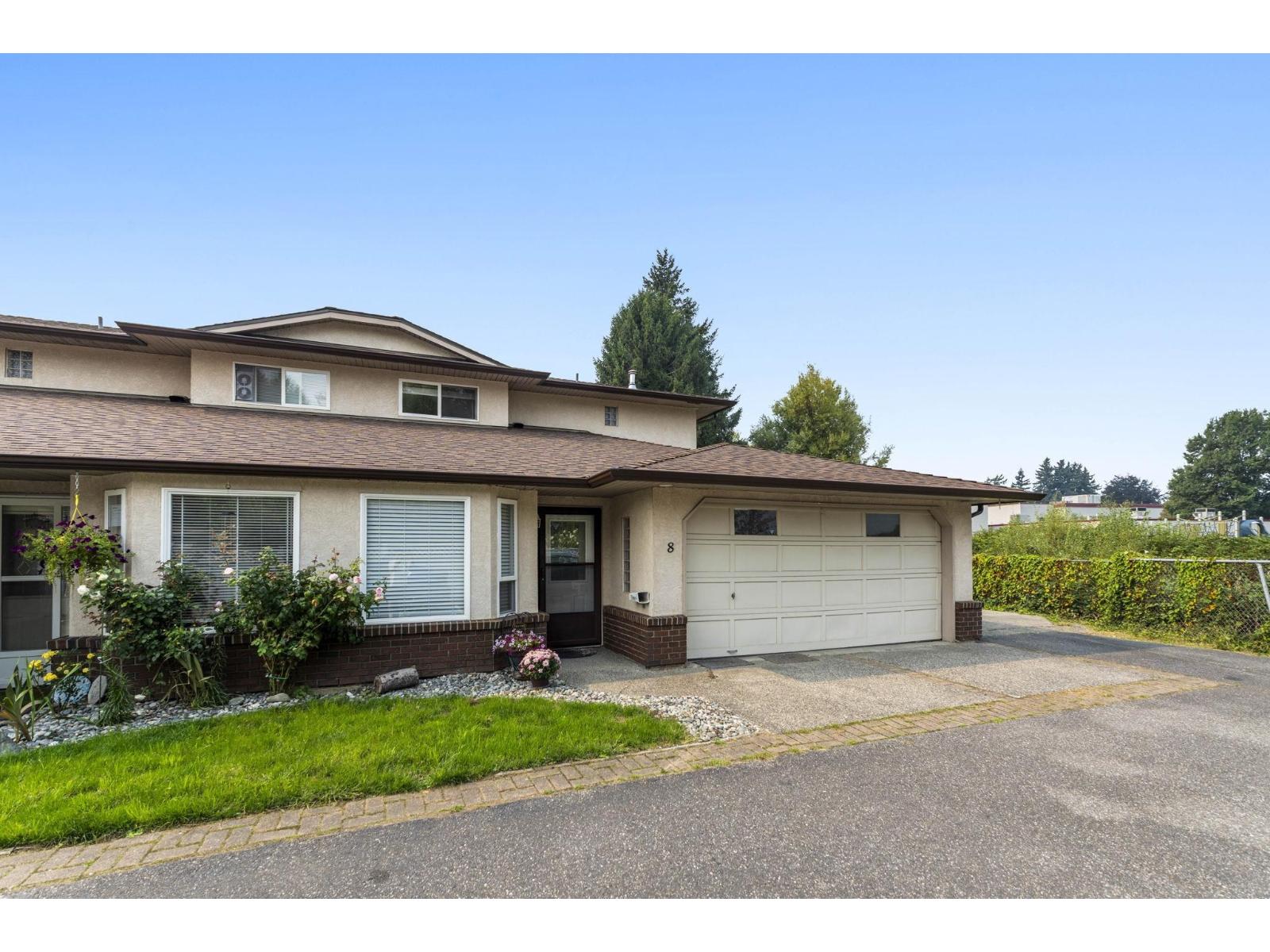 8 46191 CESSNA DRIVE|Chilliwack Proper South, Chilliwack, British Columbia