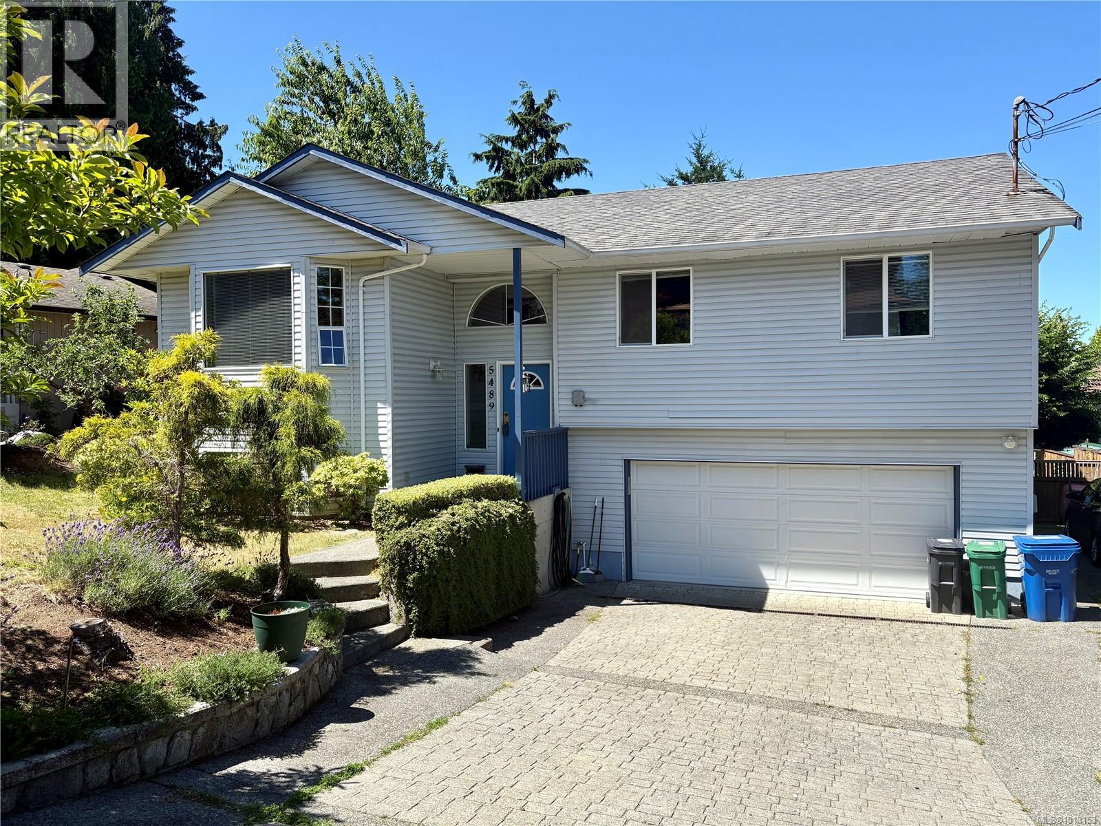 5489 Kenwill Dr, Nanaimo, British Columbia