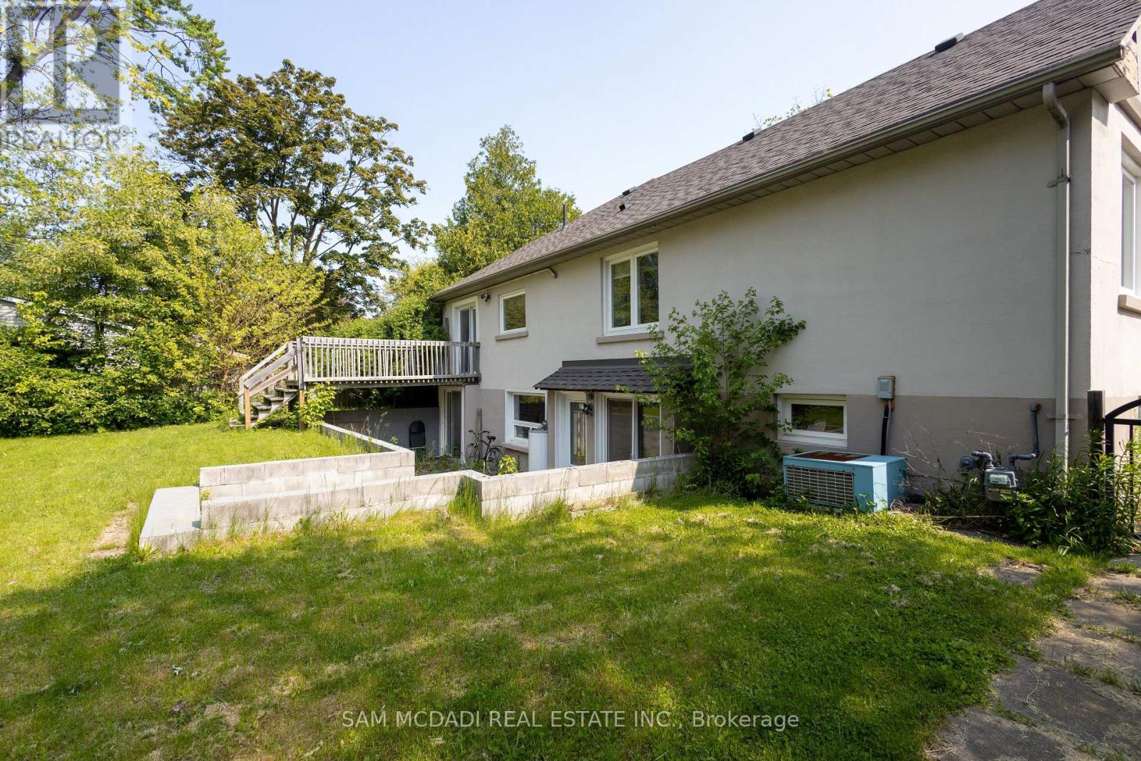 1228 Haig Boulevard, Mississauga, Ontario  L5E 2M7 - Photo 11 - W12388340