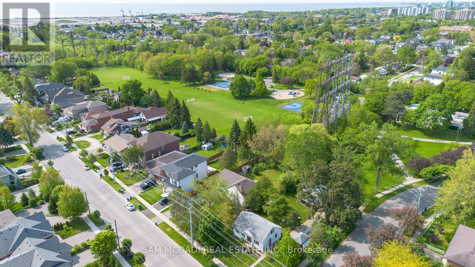 1228 Haig Boulevard, Mississauga, Ontario  L5E 2M7 - Photo 16 - W12388340