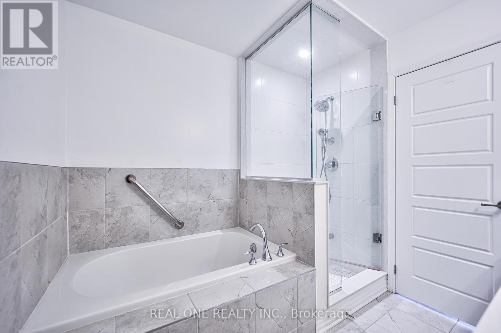 3073 George Savage Avenue, Oakville, Ontario  L6M 0Y9 - Photo 18 - W12388342