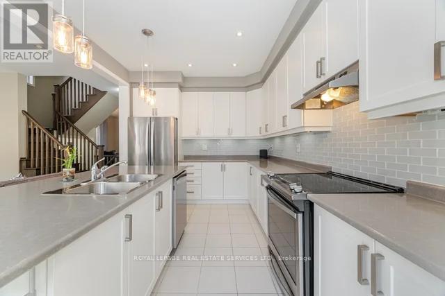 133 Hatt Court, Milton, Ontario  L9E 1G7 - Photo 13 - W12388372