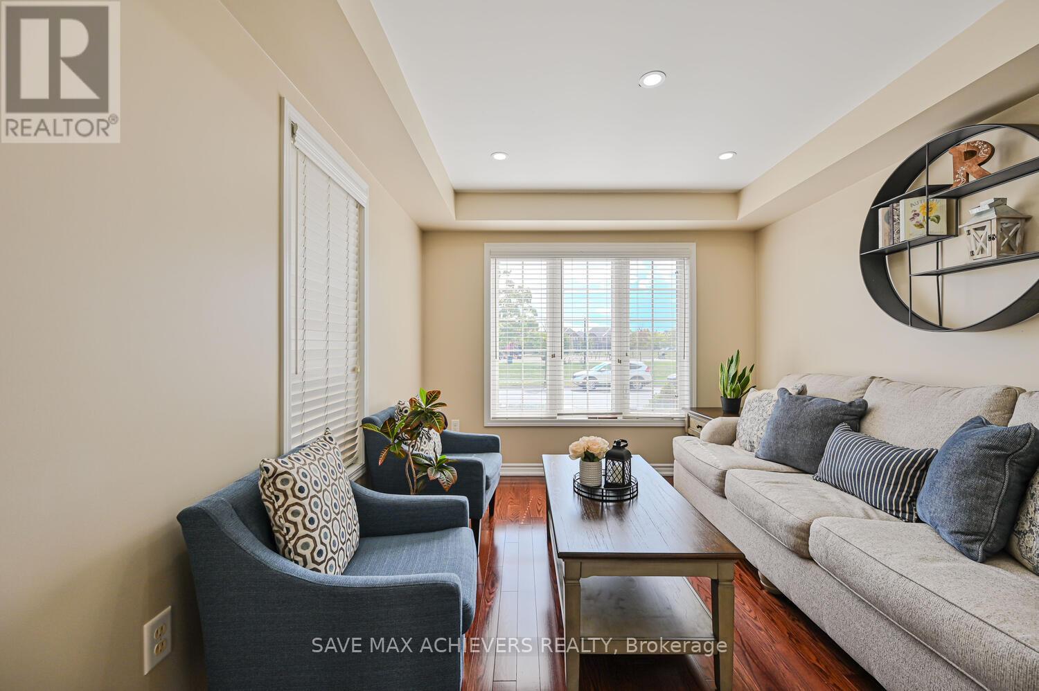 37 Bloom Drive, Brampton (Bram East), Ontario  L6P 3C3 - Photo 10 - W12388425