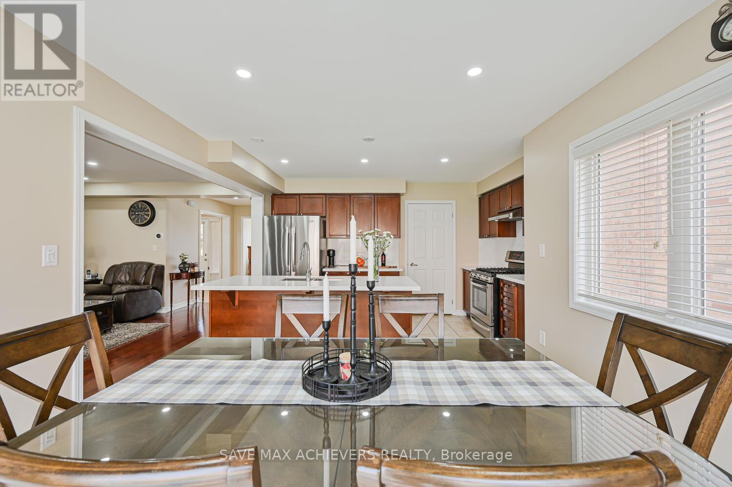 37 Bloom Drive, Brampton (Bram East), Ontario  L6P 3C3 - Photo 21 - W12388425