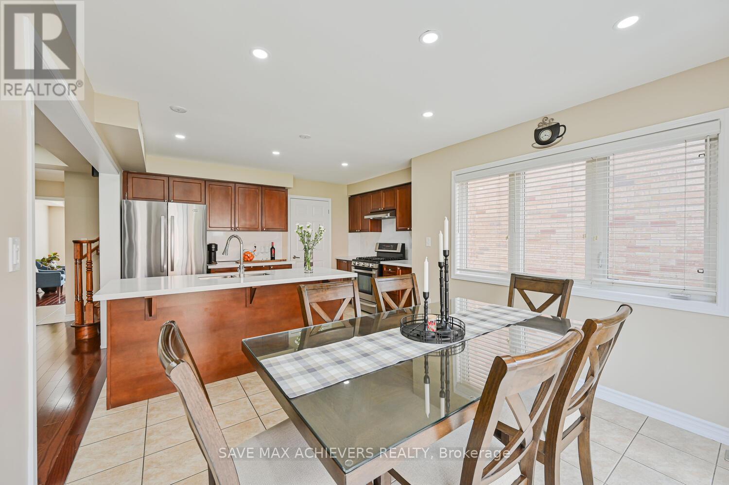 37 Bloom Drive, Brampton (Bram East), Ontario  L6P 3C3 - Photo 22 - W12388425