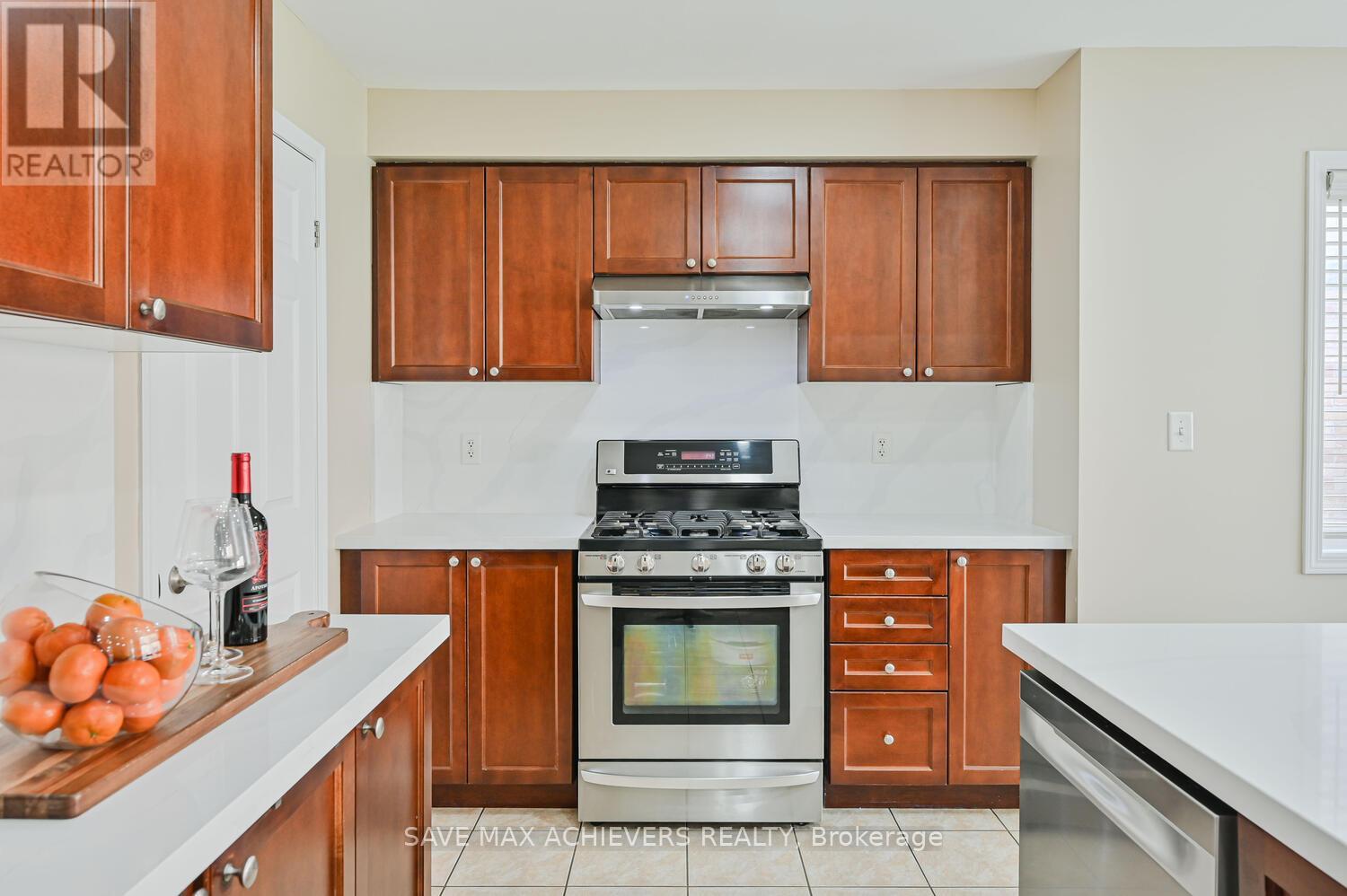 37 Bloom Drive, Brampton (Bram East), Ontario  L6P 3C3 - Photo 24 - W12388425