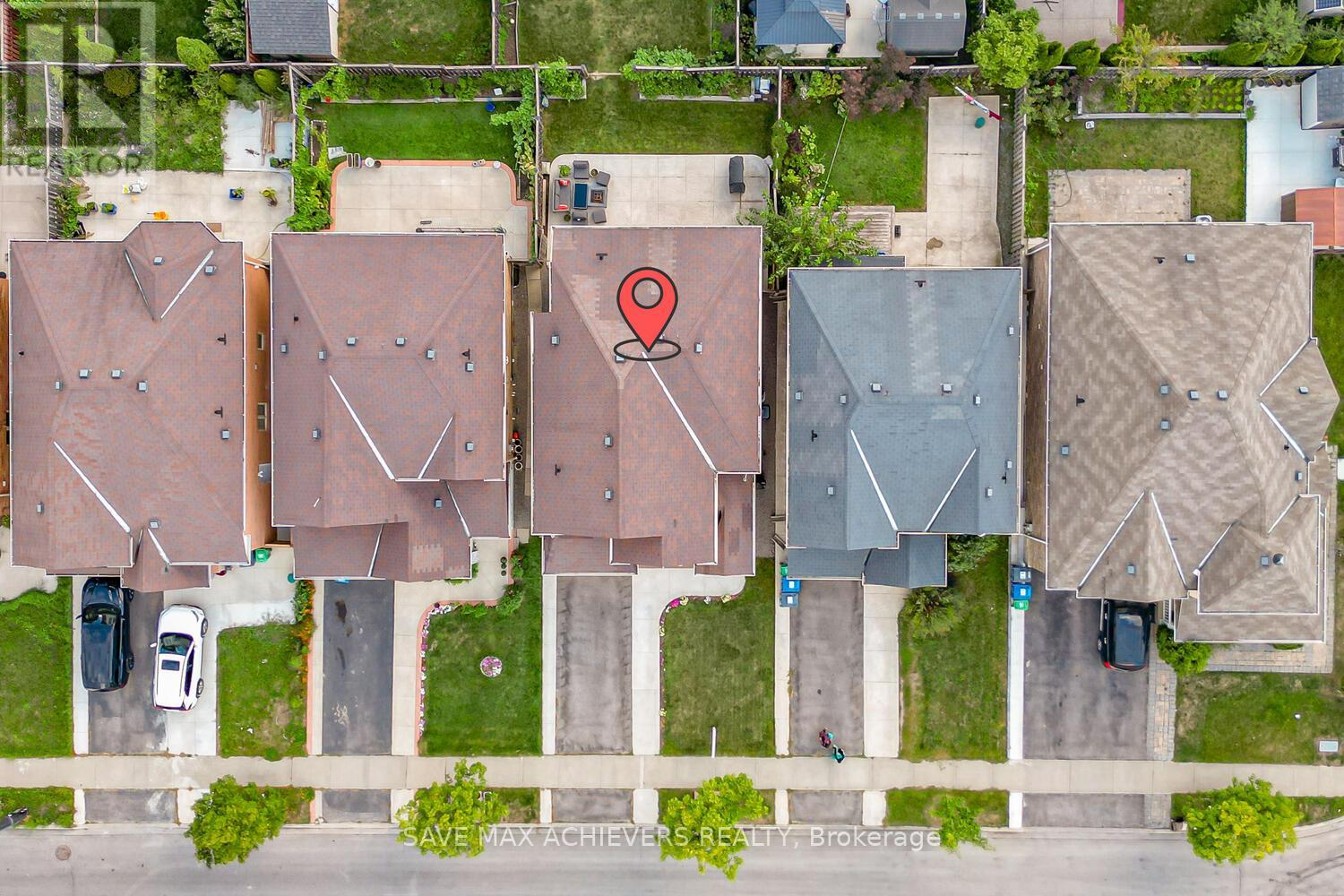37 Bloom Drive, Brampton (Bram East), Ontario  L6P 3C3 - Photo 4 - W12388425