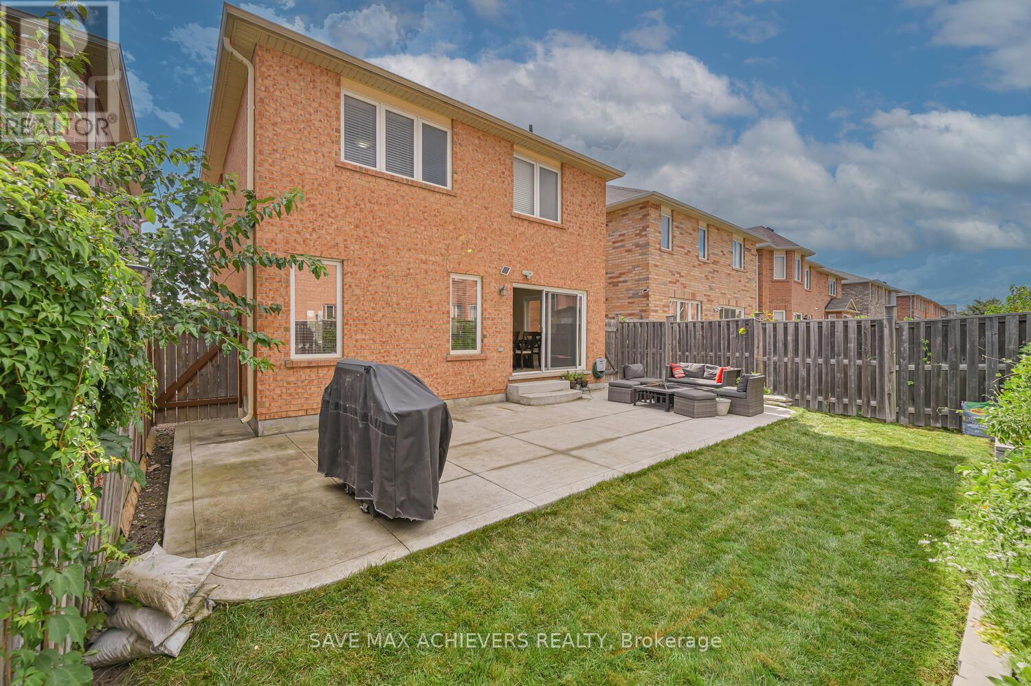 37 Bloom Drive, Brampton (Bram East), Ontario  L6P 3C3 - Photo 46 - W12388425