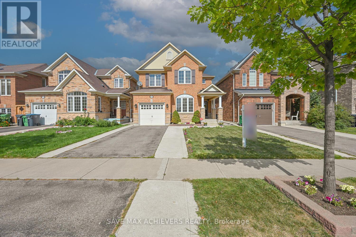 37 Bloom Drive, Brampton (Bram East), Ontario  L6P 3C3 - Photo 6 - W12388425