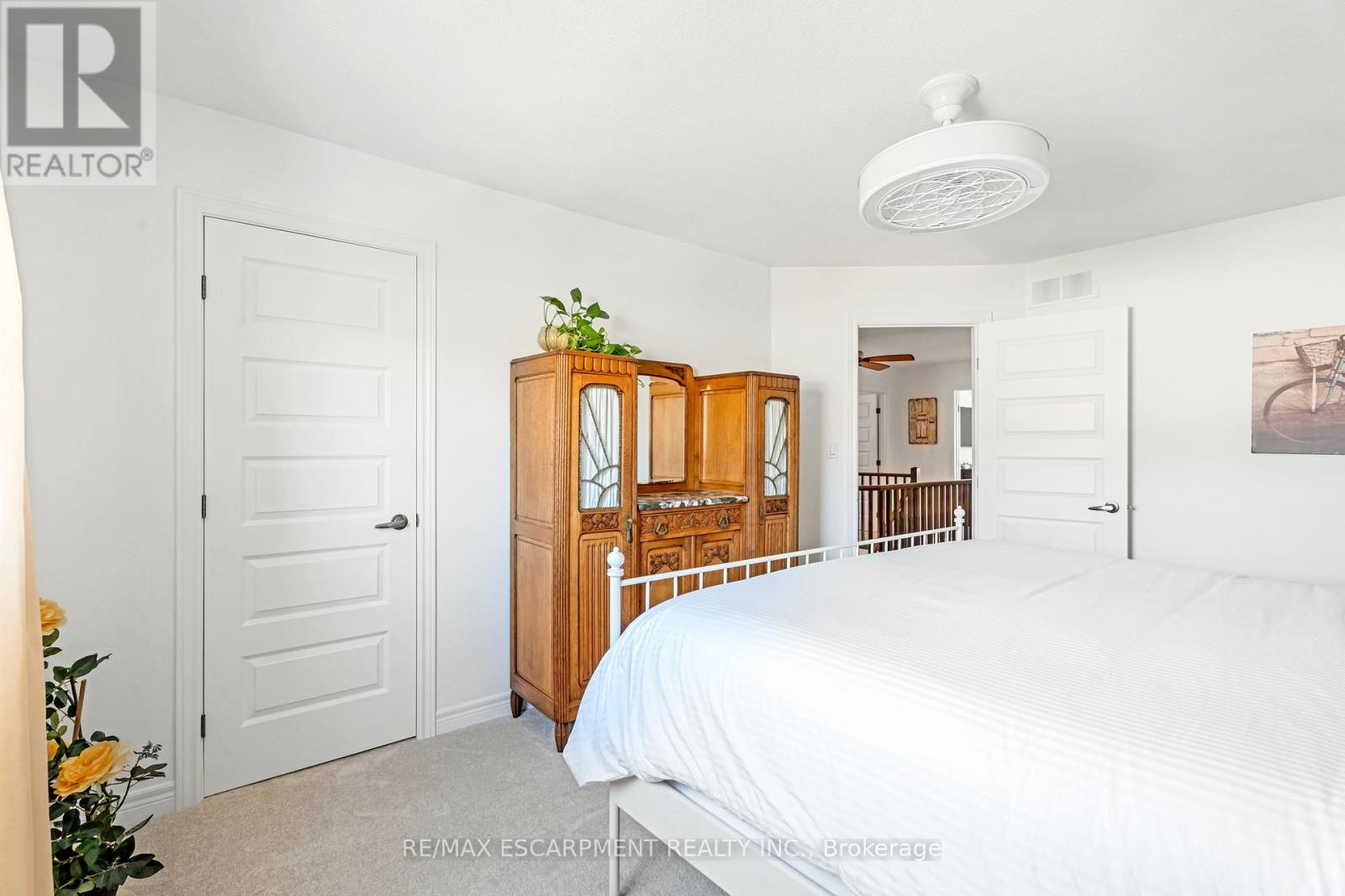 60 Garinger Crescent, Hamilton (Binbrook), Ontario  L0R 1C0 - Photo 31 - X12388343