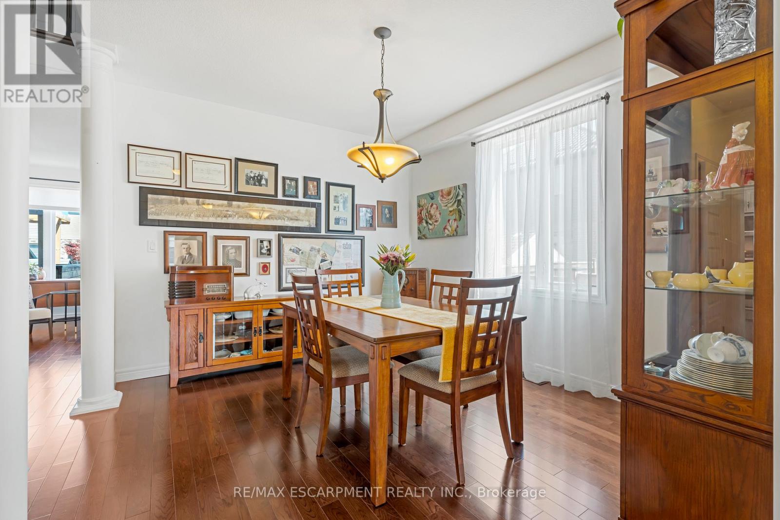 60 Garinger Crescent, Hamilton (Binbrook), Ontario  L0R 1C0 - Photo 9 - X12388343