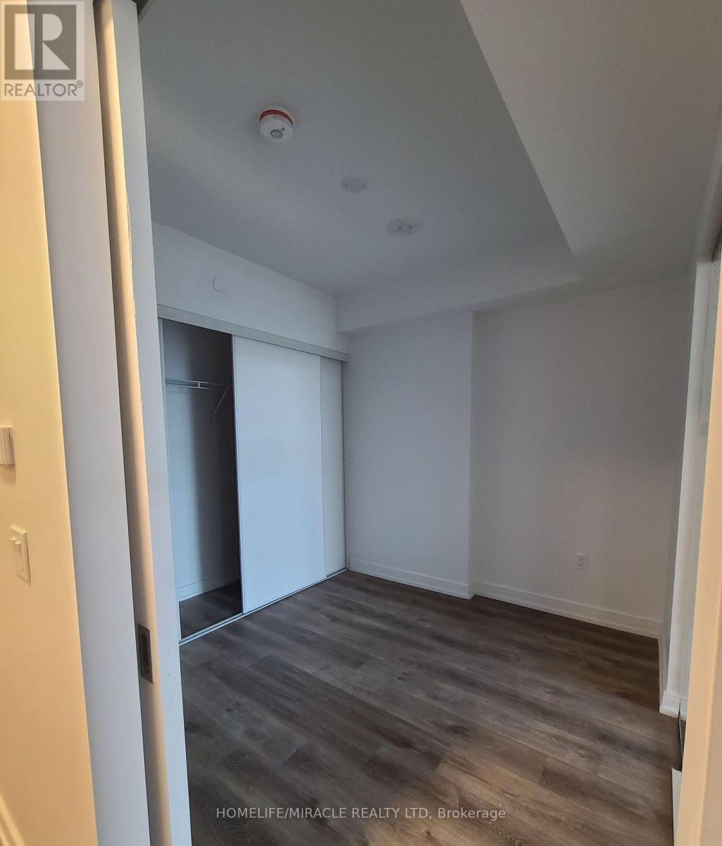 427 - 1 Jarvis Street, Hamilton, Ontario  L8R 3J2 - Photo 3 - X12388427