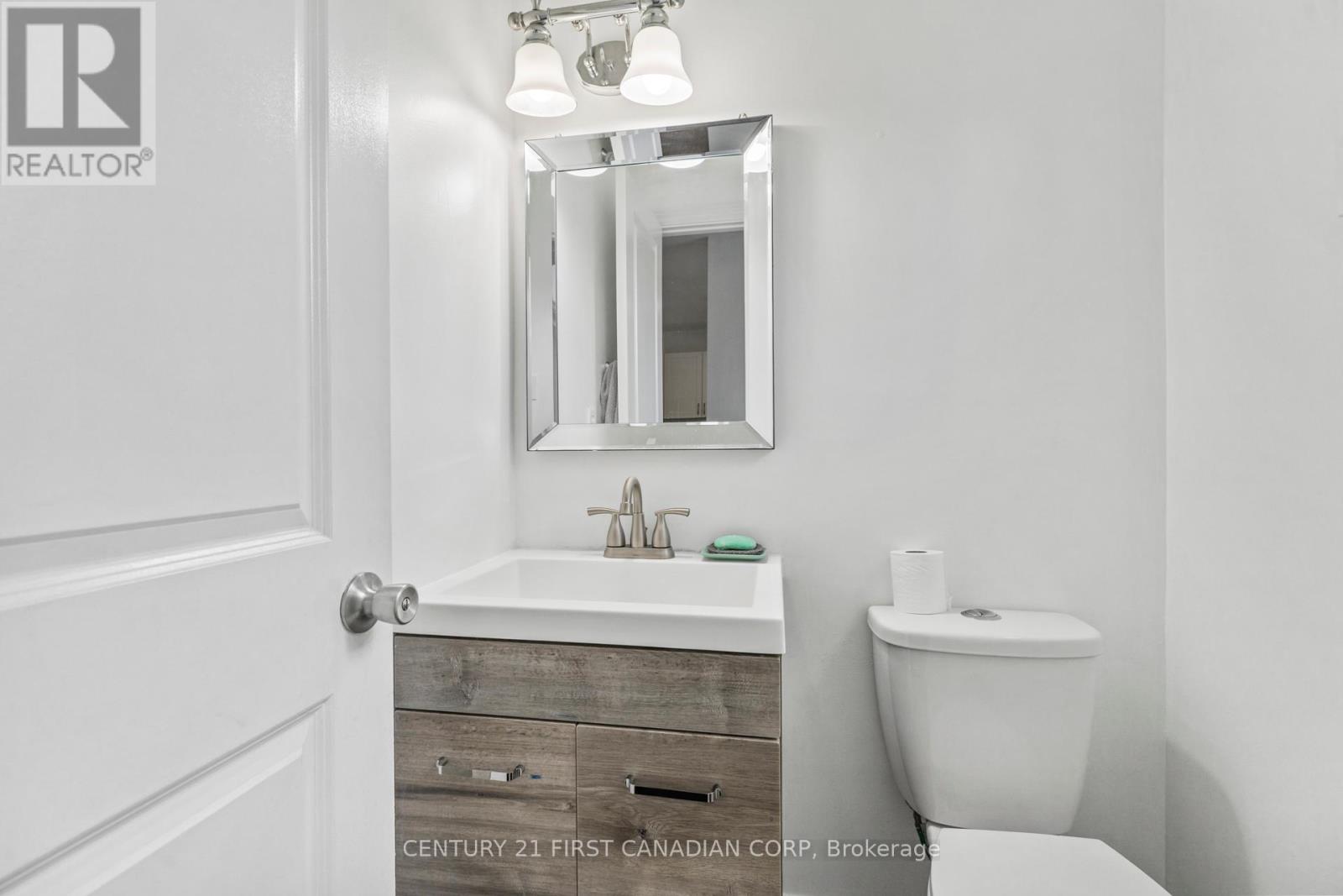 54 - 1318 Highbury Avenue, London East, Ontario  N5Y 5E5 - Photo 10 - X12388701