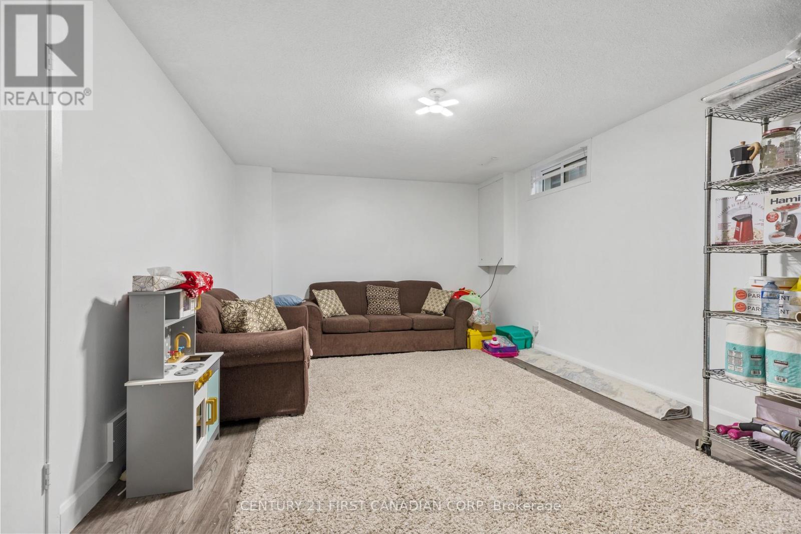 54 - 1318 Highbury Avenue, London East, Ontario  N5Y 5E5 - Photo 18 - X12388701