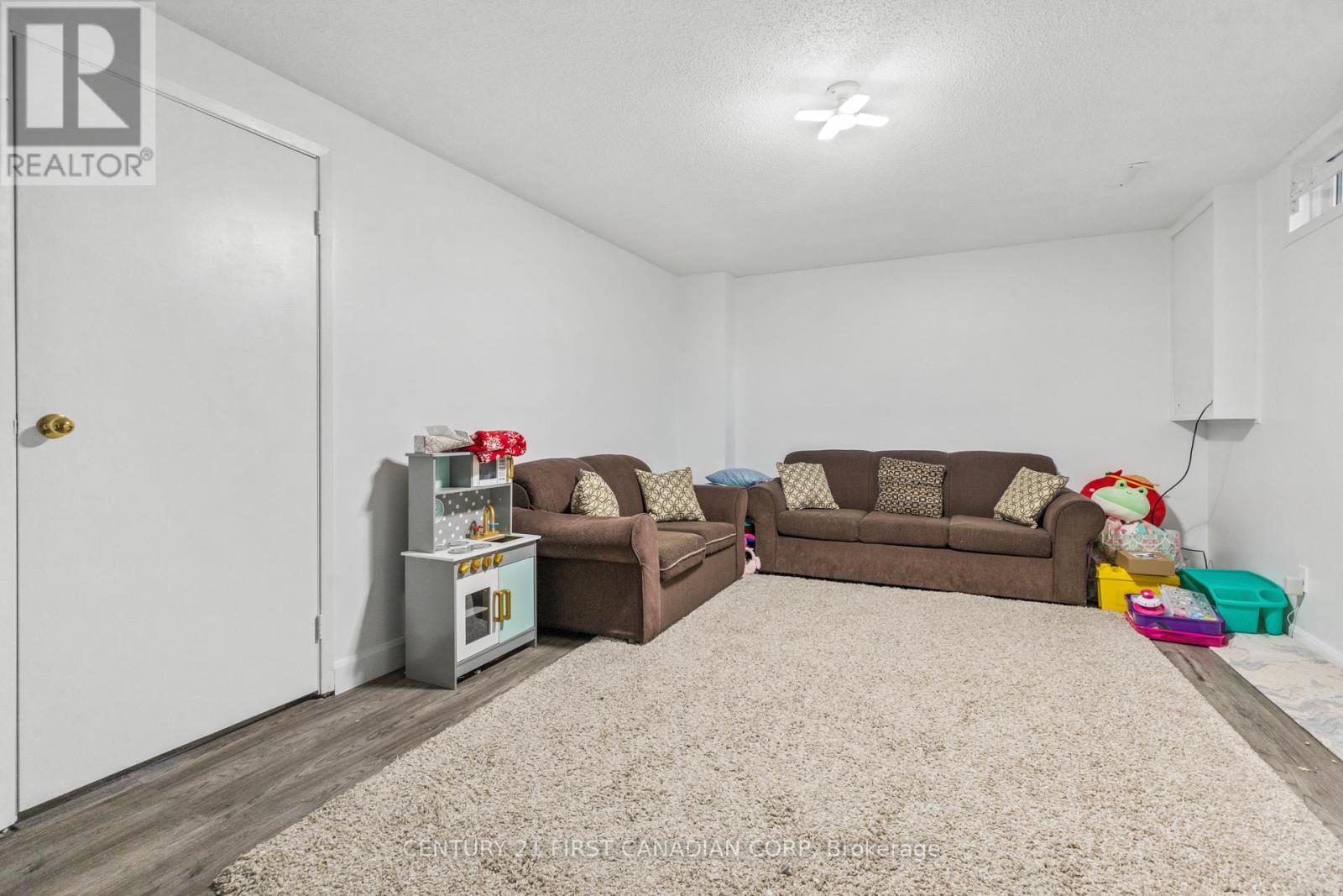 54 - 1318 Highbury Avenue, London East, Ontario  N5Y 5E5 - Photo 19 - X12388701