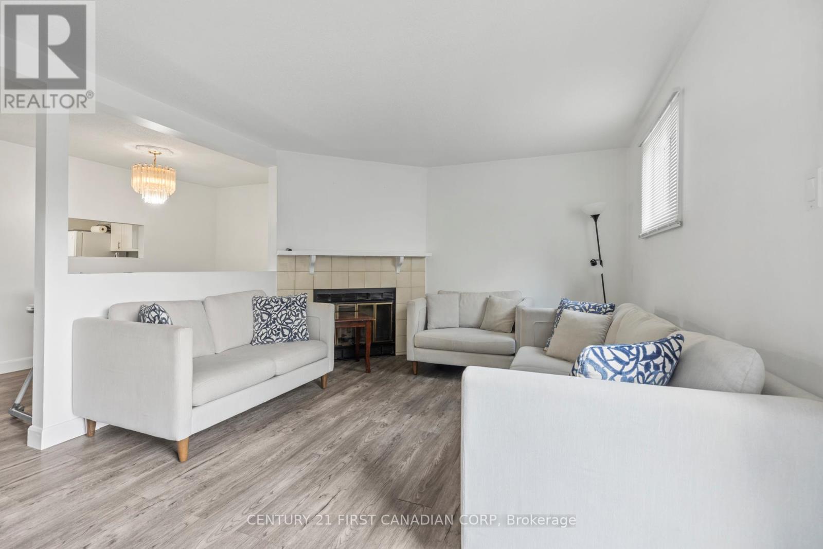 54 - 1318 Highbury Avenue, London East, Ontario  N5Y 5E5 - Photo 4 - X12388701