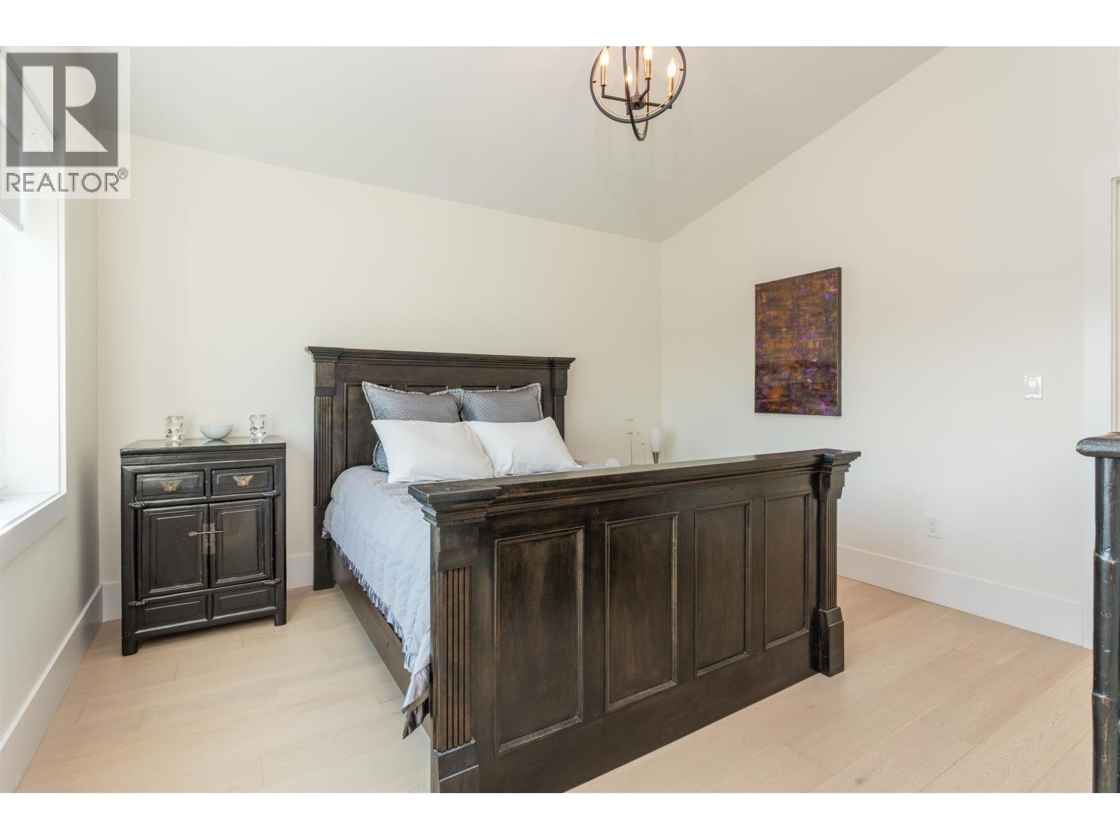 341 E 13th Street, North Vancouver, British Columbia  V7L 2L8 - Photo 21 - R3044620