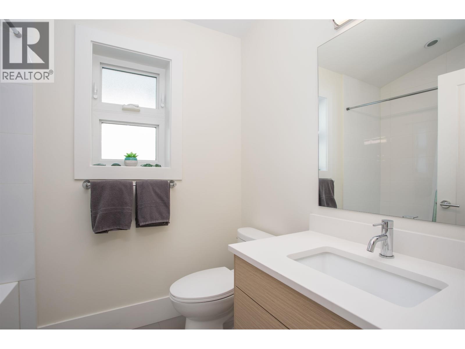 341 E 13th Street, North Vancouver, British Columbia  V7L 2L8 - Photo 28 - R3044620