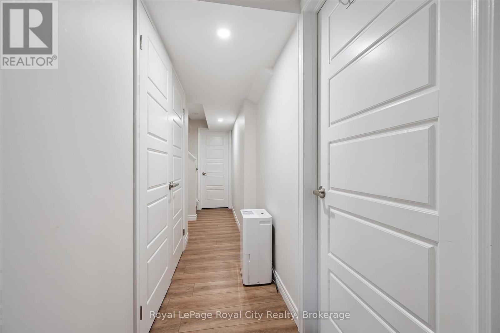 16 - 167 Arkell Road, Guelph, Ontario  N1L 0J9 - Photo 32 - X12388631