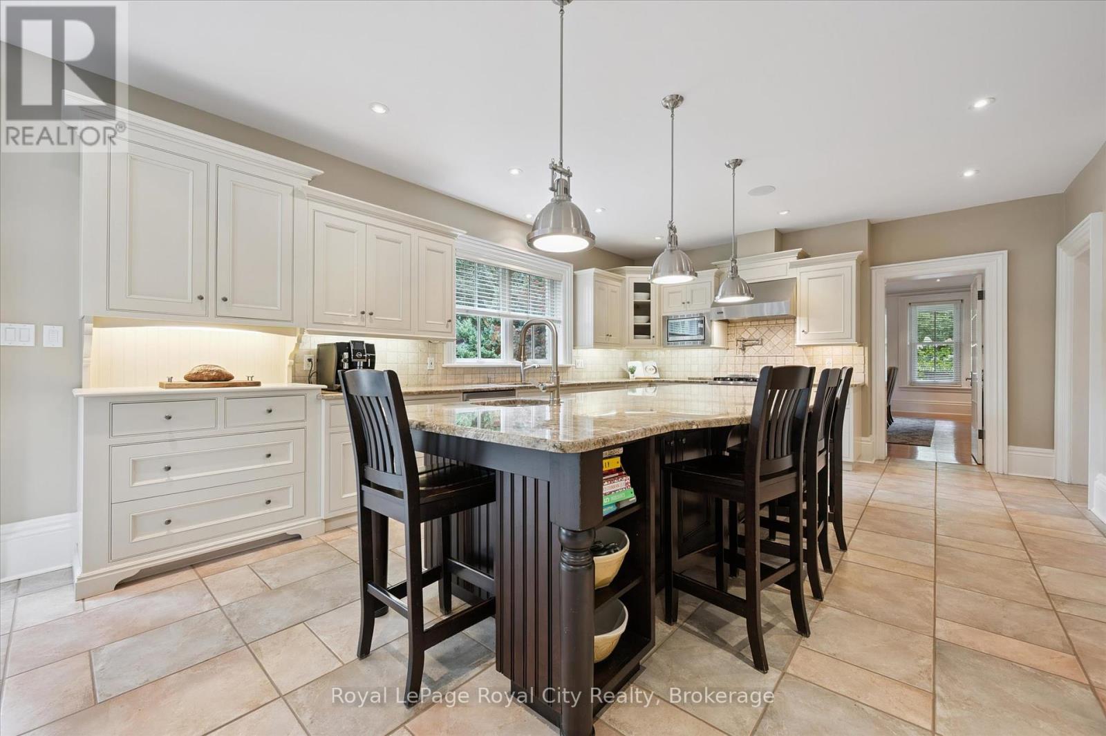 66 Grange Street, Guelph, Ontario  N1E 2V2 - Photo 12 - X12388650