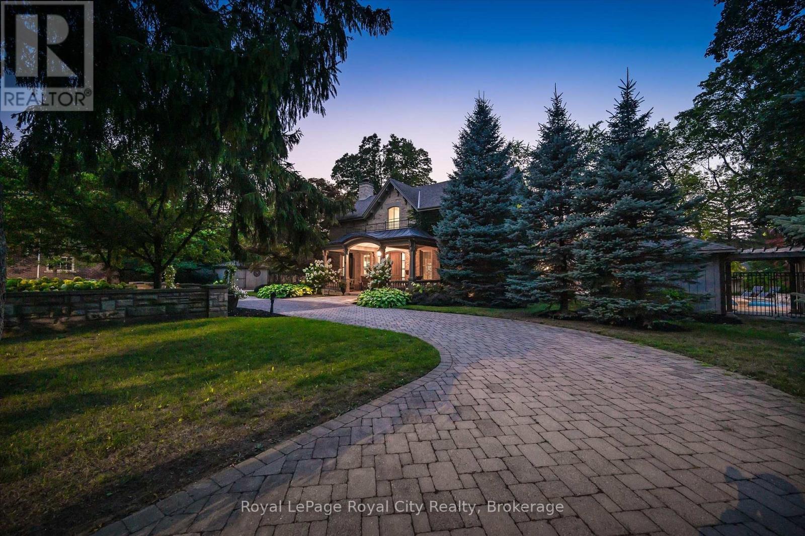 66 Grange Street, Guelph, Ontario  N1E 2V2 - Photo 2 - X12388650