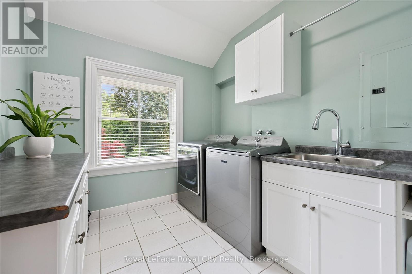 66 Grange Street, Guelph, Ontario  N1E 2V2 - Photo 35 - X12388650