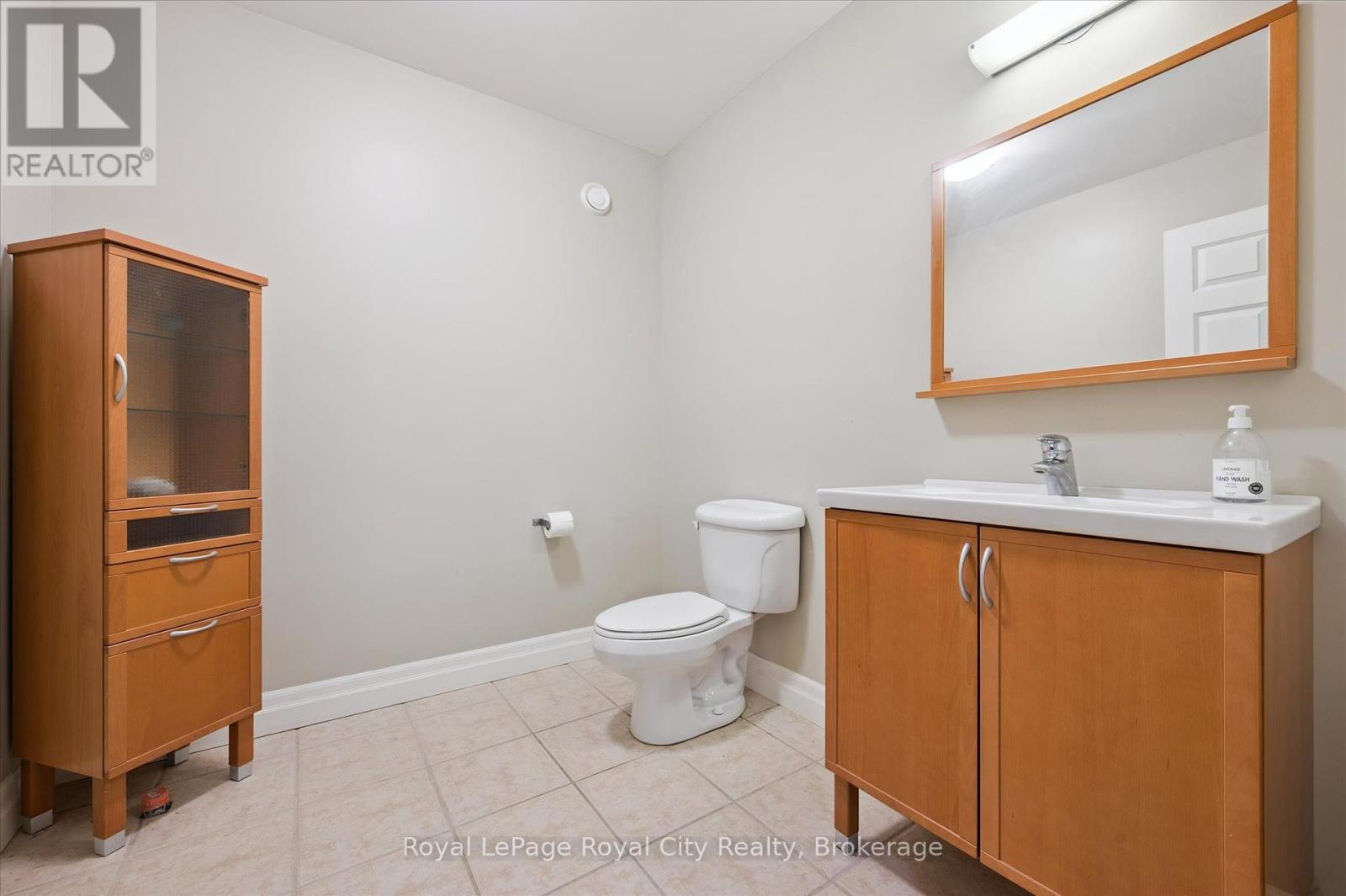 66 Grange Street, Guelph, Ontario  N1E 2V2 - Photo 38 - X12388650
