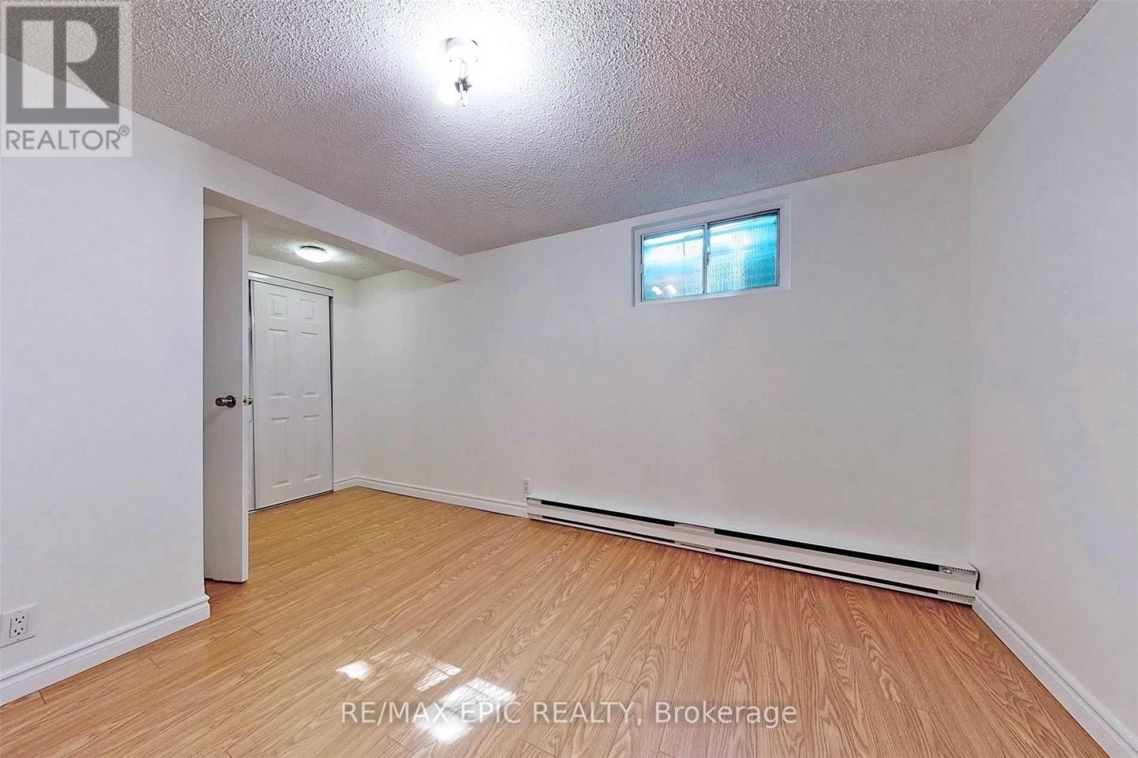 120 Woody Vine Way, Toronto, Ontario  M2J 4H6 - Photo 13 - C12388443