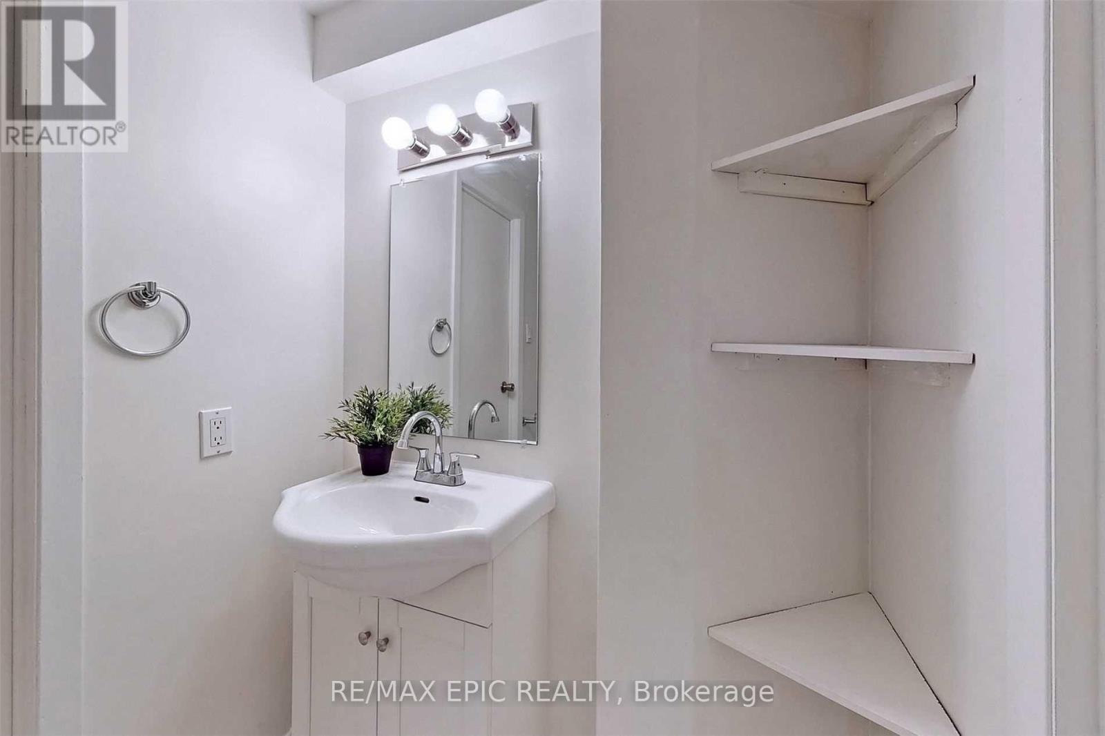 120 Woody Vine Way, Toronto, Ontario  M2J 4H6 - Photo 14 - C12388443
