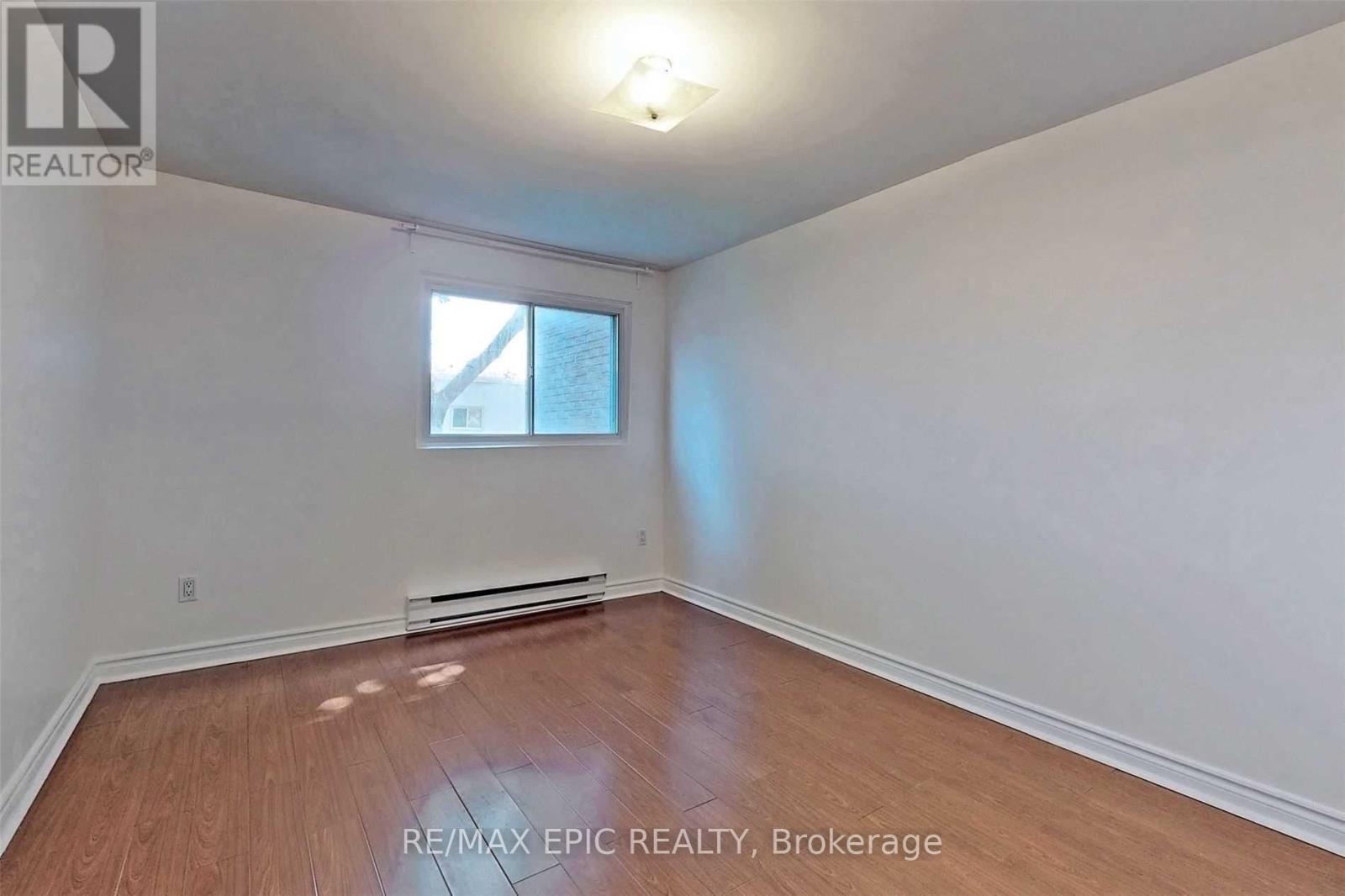 120 Woody Vine Way, Toronto, Ontario  M2J 4H6 - Photo 9 - C12388443