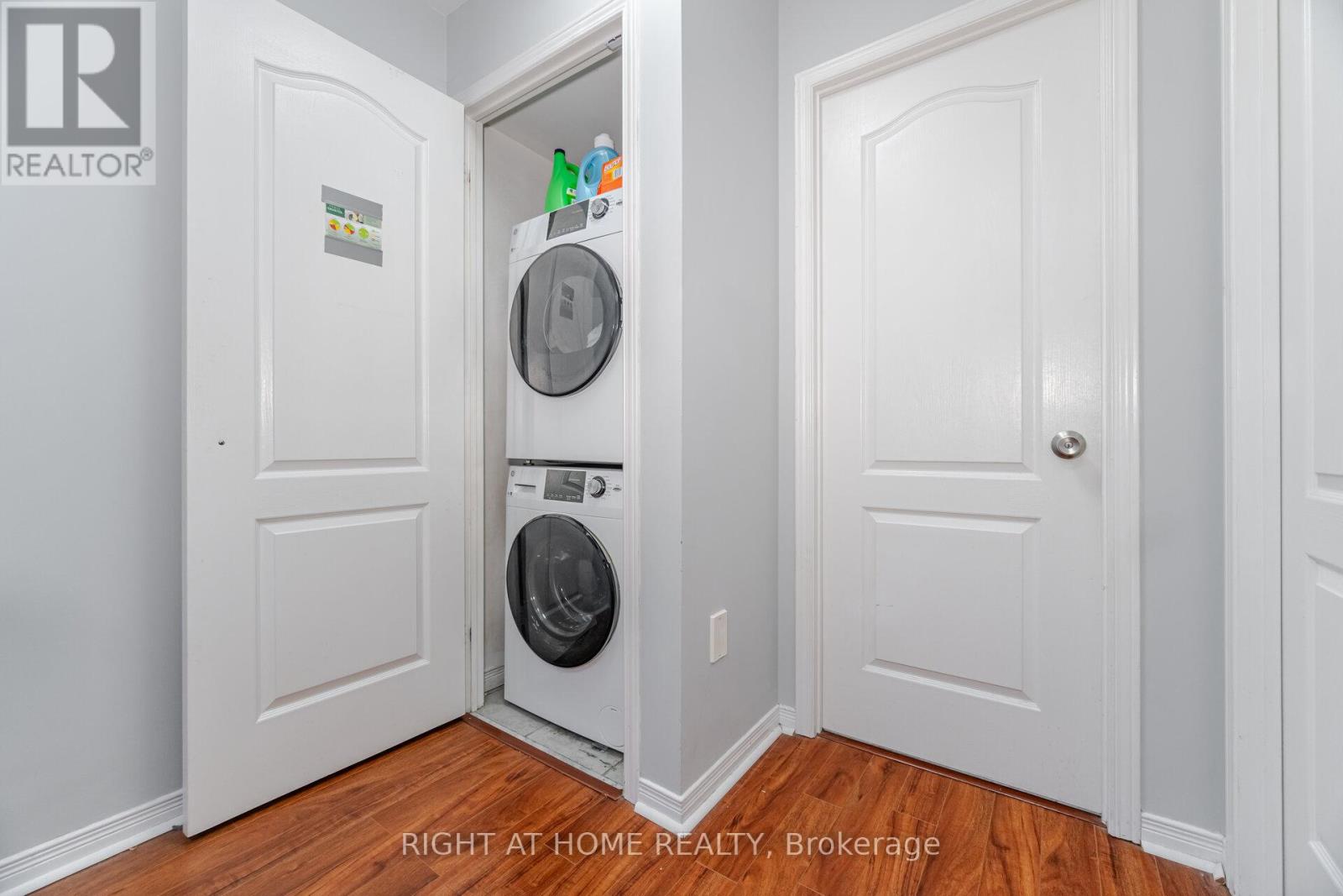 B18 - 108 Finch Ave W Avenue, Toronto (Newtonbrook West), Ontario  M2N 6W6 - Photo 25 - C12388476