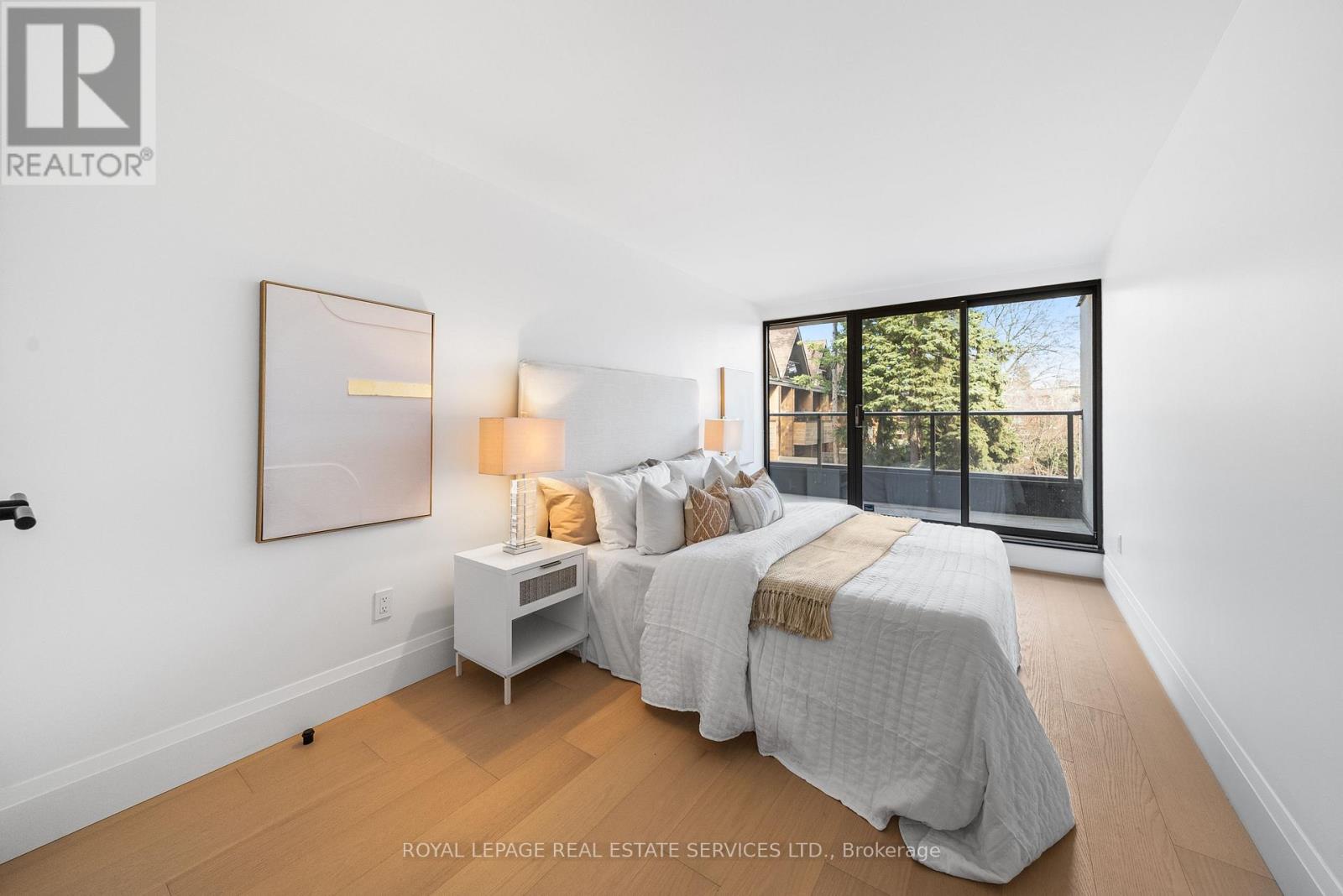 329 - 40 Oaklands Avenue, Toronto, Ontario  M4V 2Z3 - Photo 15 - C12388590