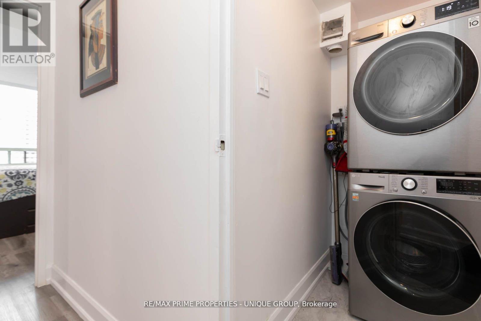 903 - 633 Bay Street, Toronto, Ontario  M5G 2G4 - Photo 15 - C12388607