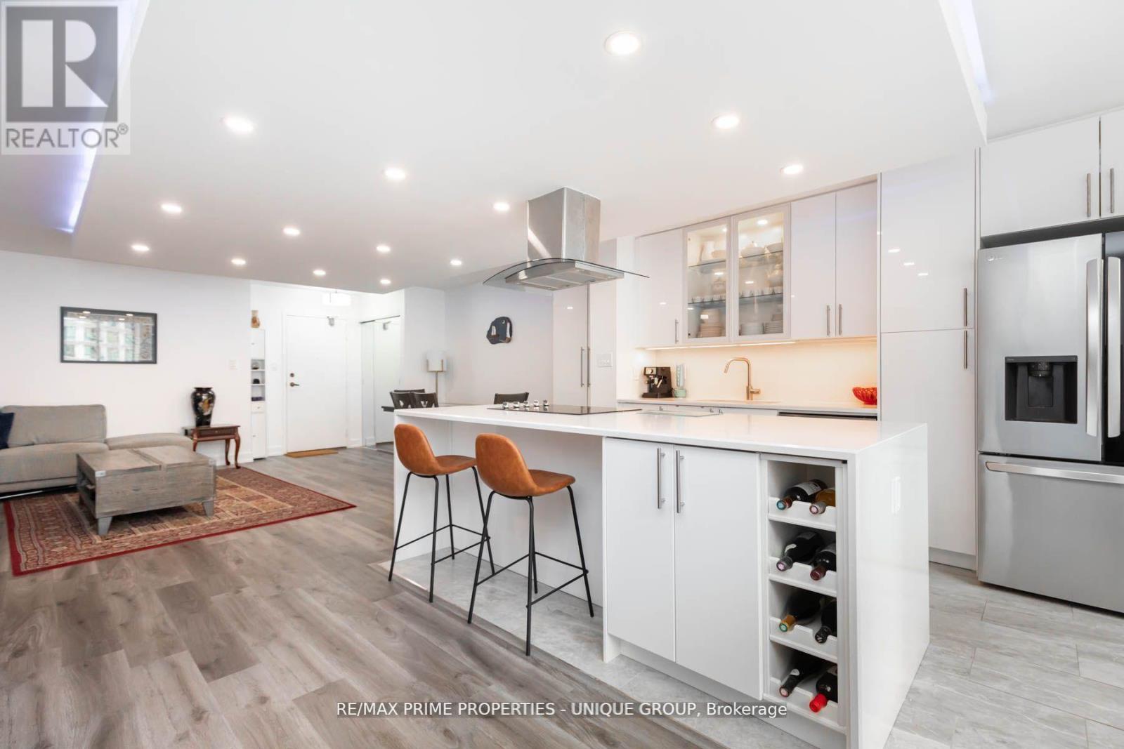 903 - 633 Bay Street, Toronto, Ontario  M5G 2G4 - Photo 5 - C12388607
