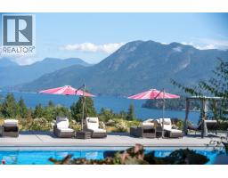 6316 CROWSTON ROAD, Sechelt, British Columbia