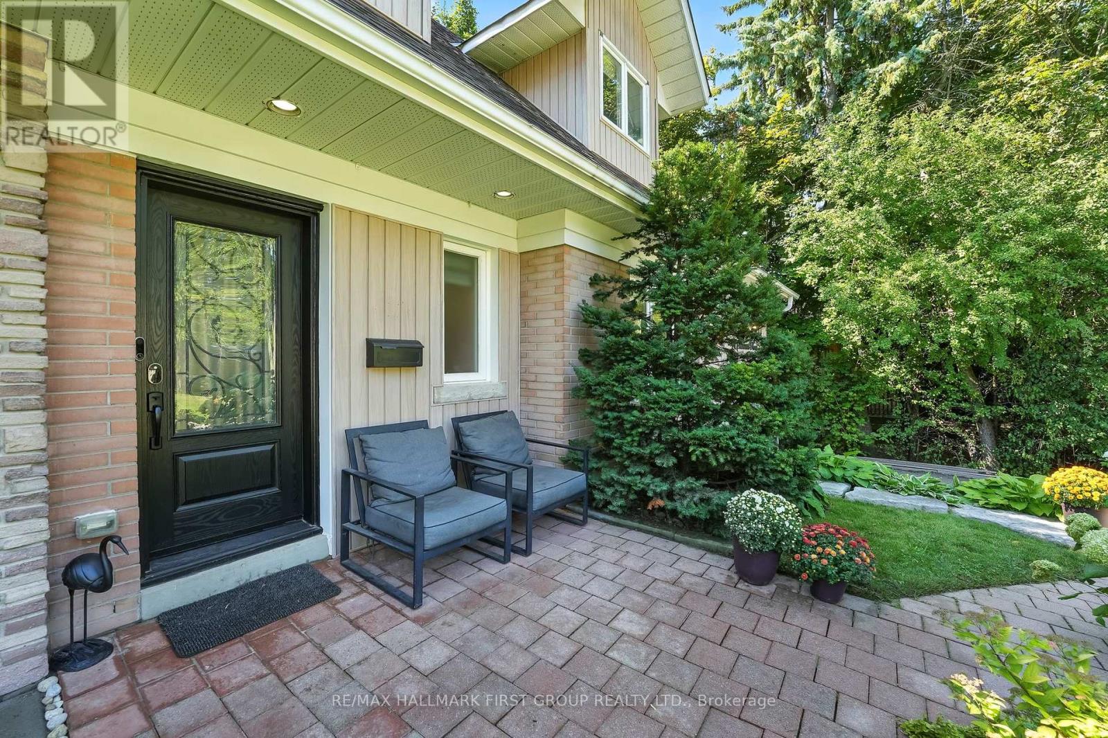 47 Sherwood Road E, Ajax, Ontario  L1T 2Y5 - Photo 4 - E12388454