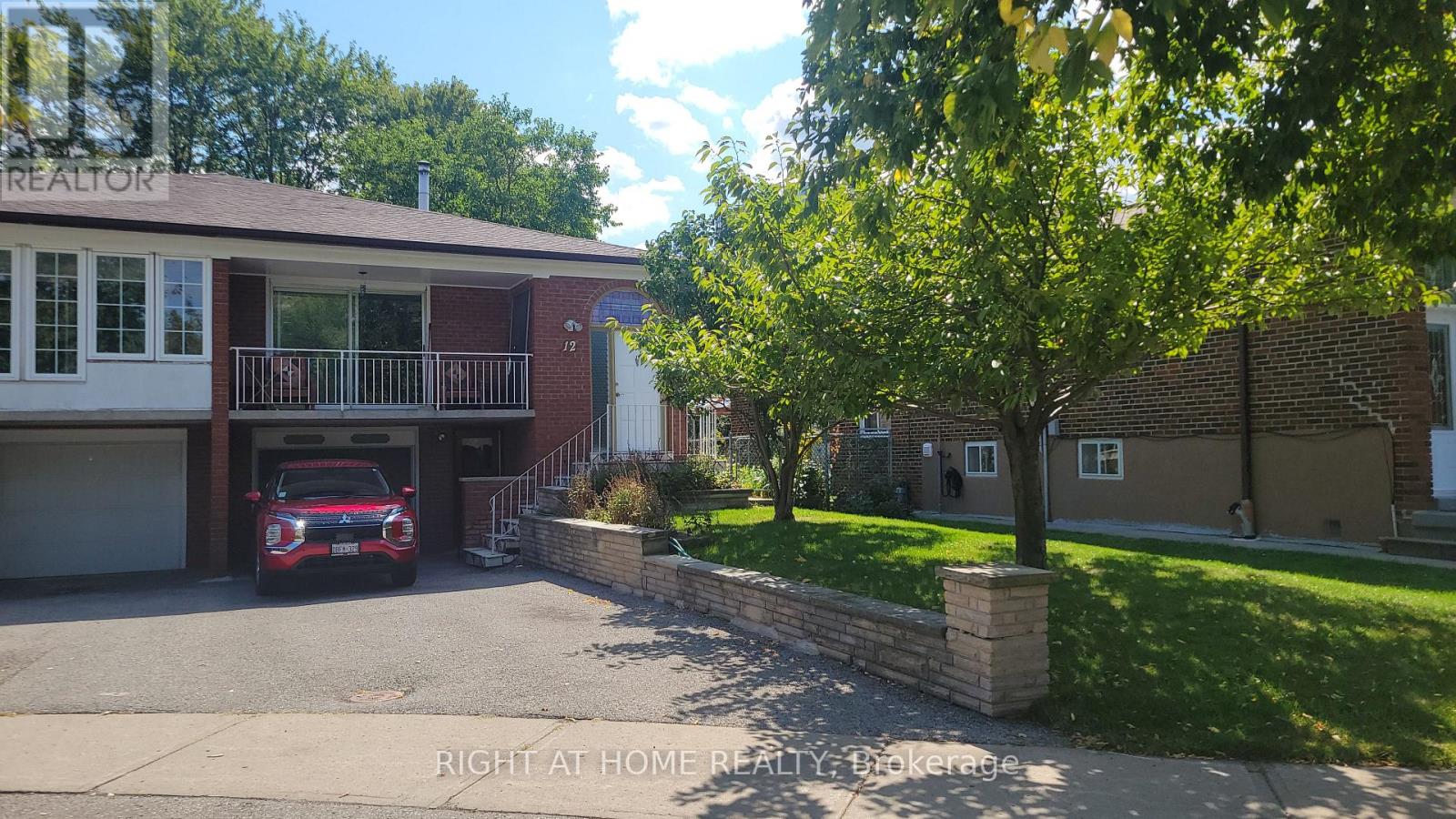 Property at 12 FAIRGLEN AVENUE image 2