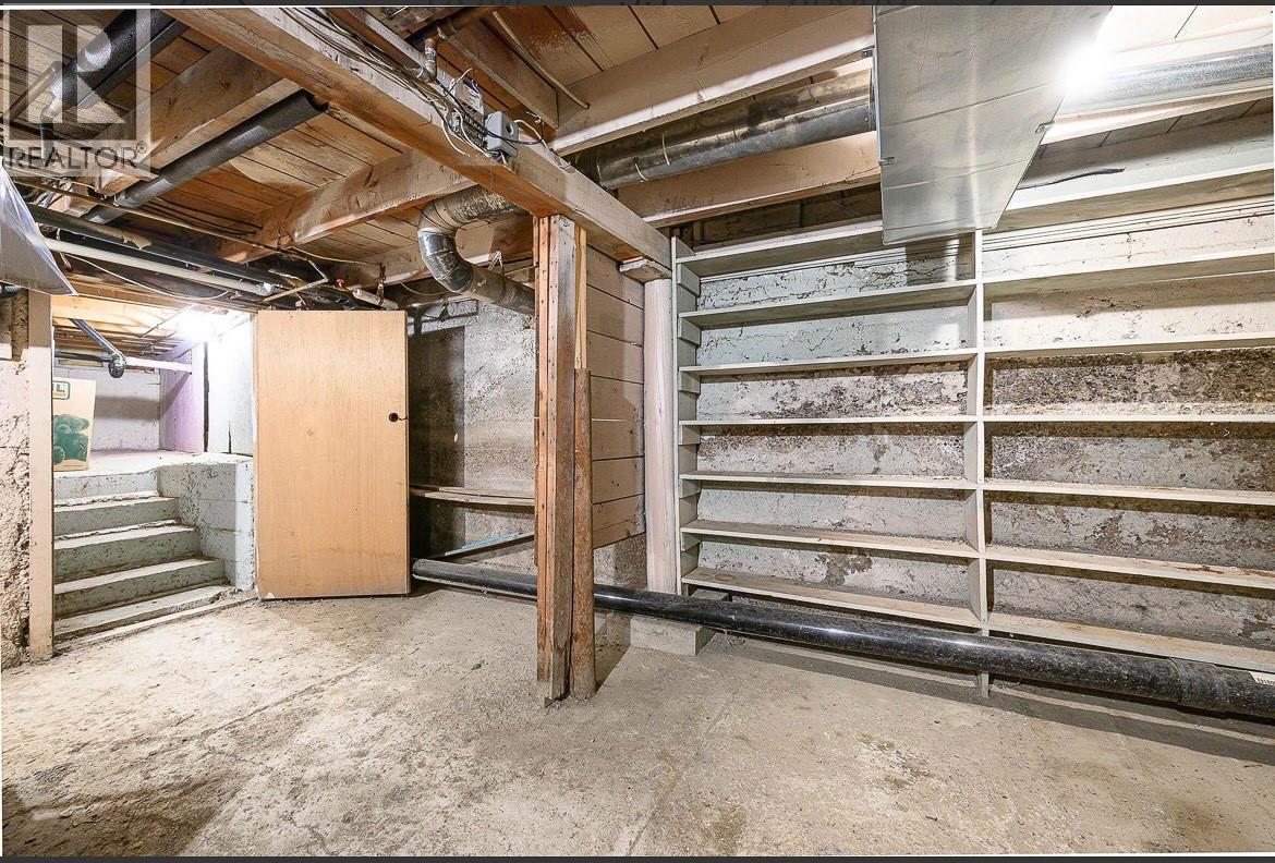 260 Tamarack Avenue, Kamloops, British Columbia  V2B 1G7 - Photo 33 - 10362025