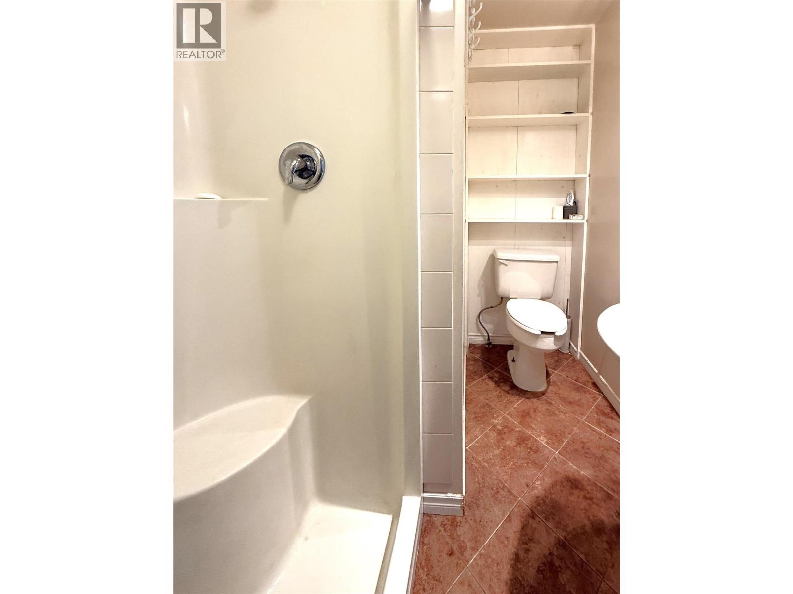 260 Tamarack Avenue, Kamloops, British Columbia  V2B 1G7 - Photo 21 - 10362025