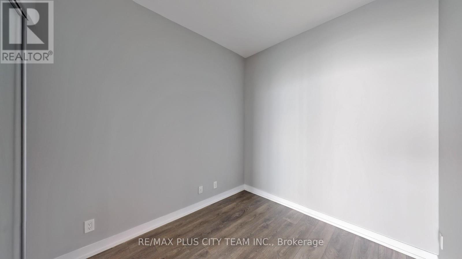 4215 - 950 Portage Parkway, Vaughan, Ontario  L4K 0J7 - Photo 17 - N12388482