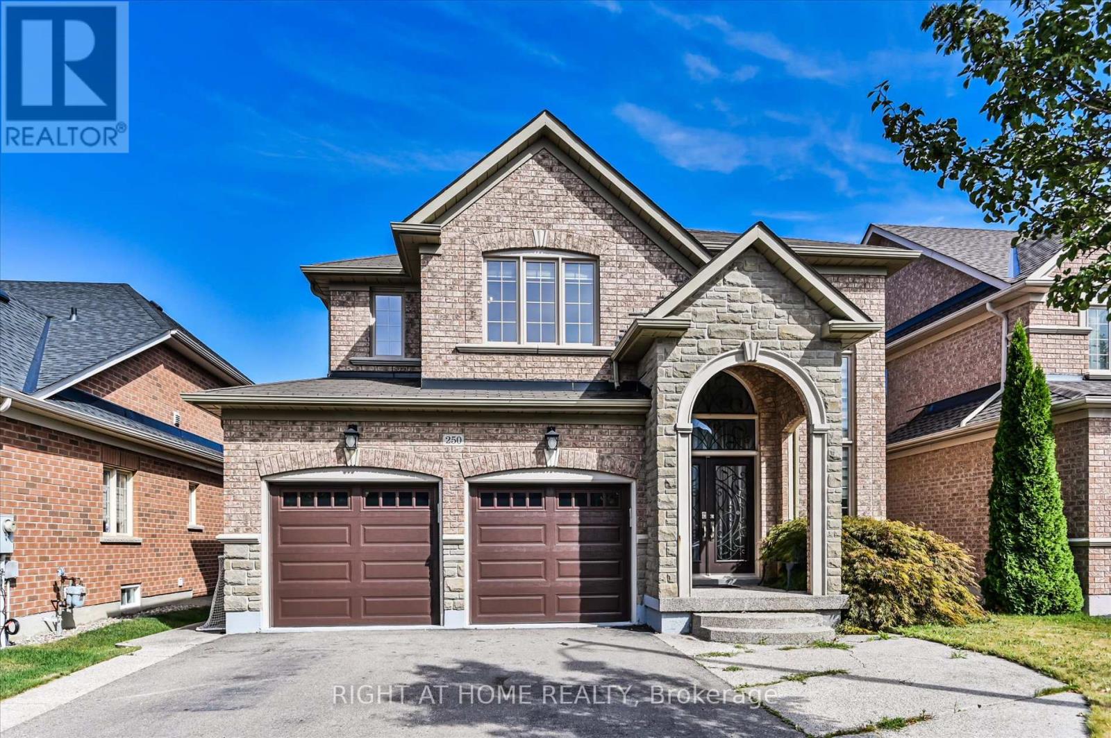 250 RIVERMILL CRESCENT, Vaughan, Ontario