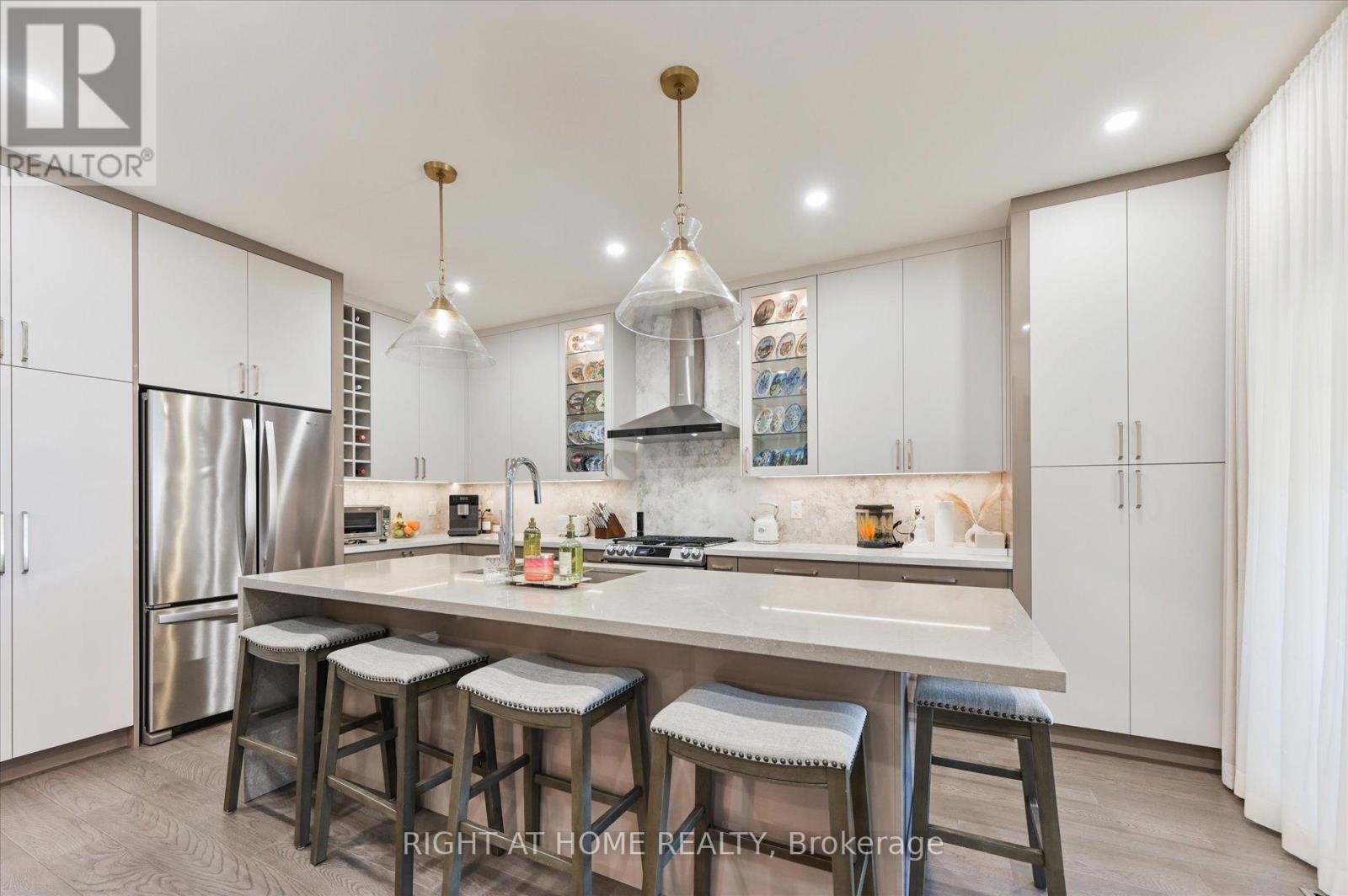 250 Rivermill Crescent, Vaughan, Ontario  L6A 0T3 - Photo 12 - N12388618