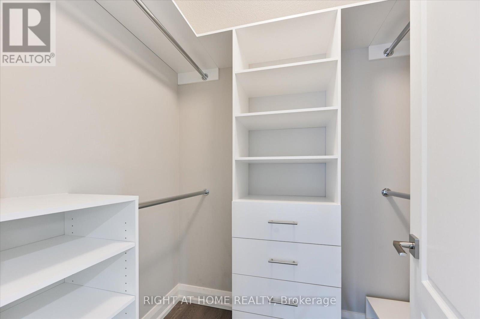 250 Rivermill Crescent, Vaughan, Ontario  L6A 0T3 - Photo 24 - N12388618